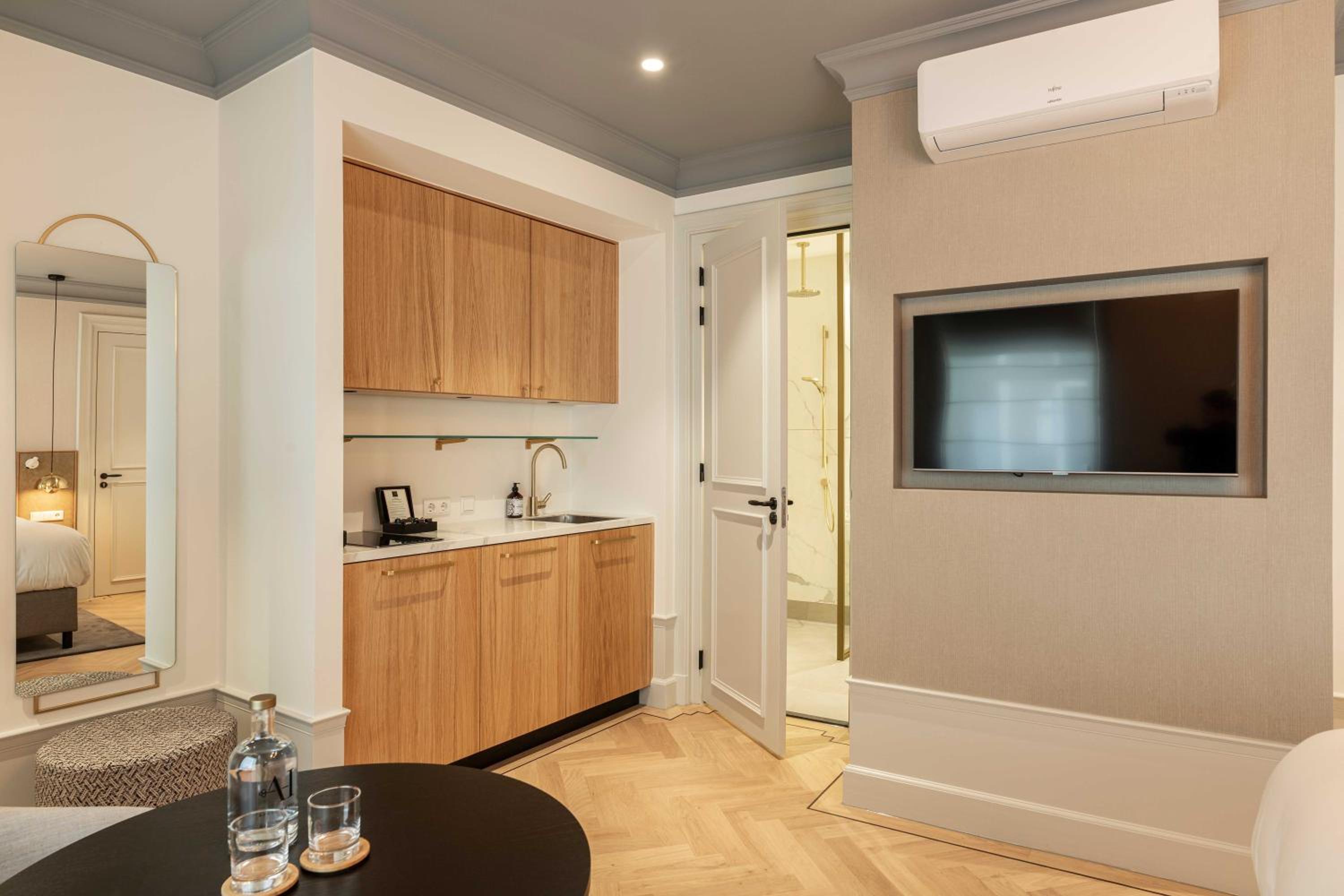 Deluxe Double Room - Photo 5
