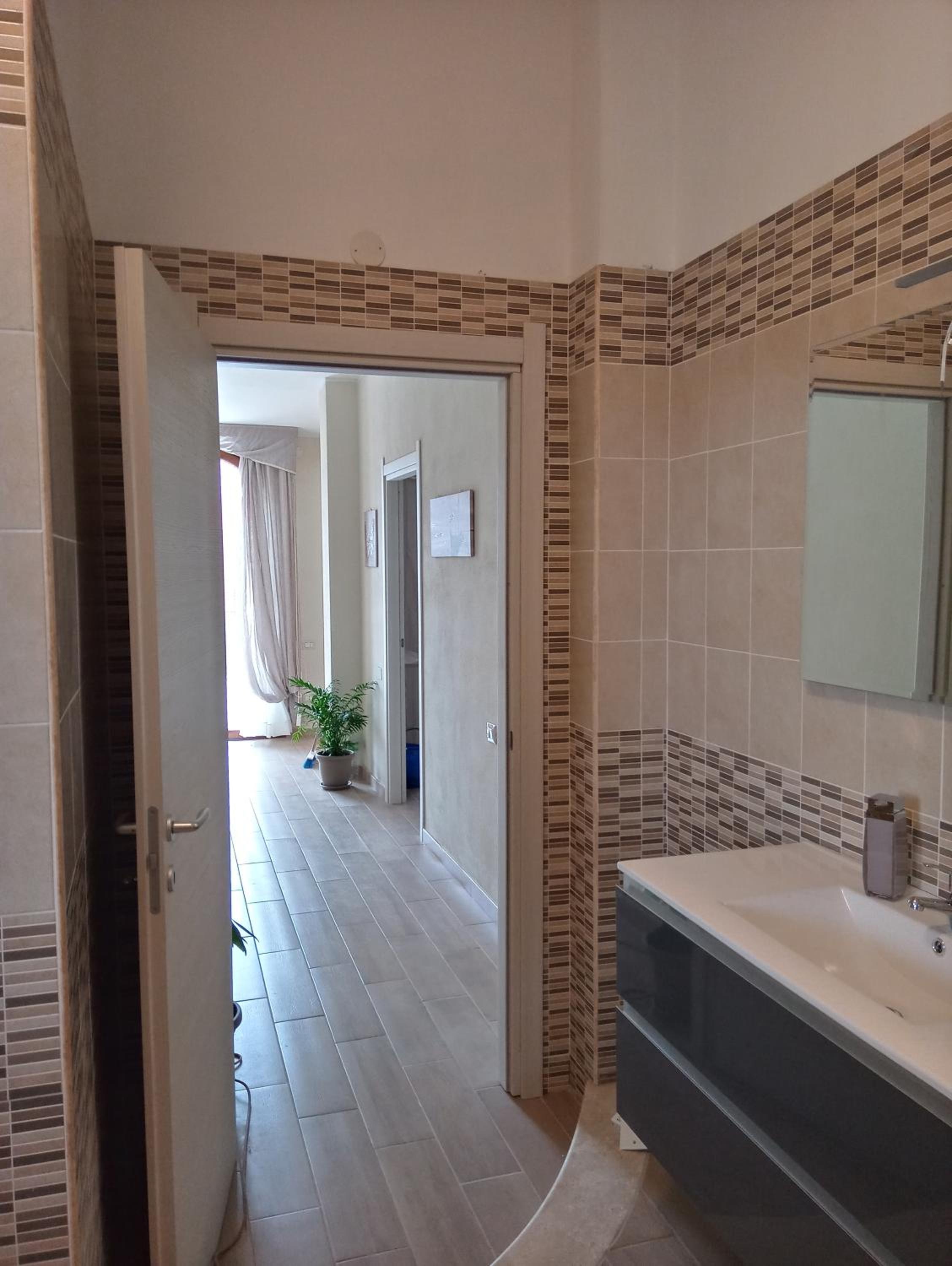 Two-Bedroom Apartment - Photo 33
