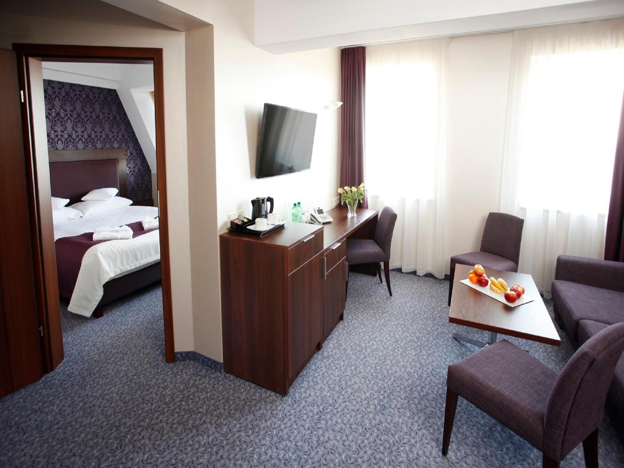 Deluxe Double Room (2 Adults + 2 Children) photo 2