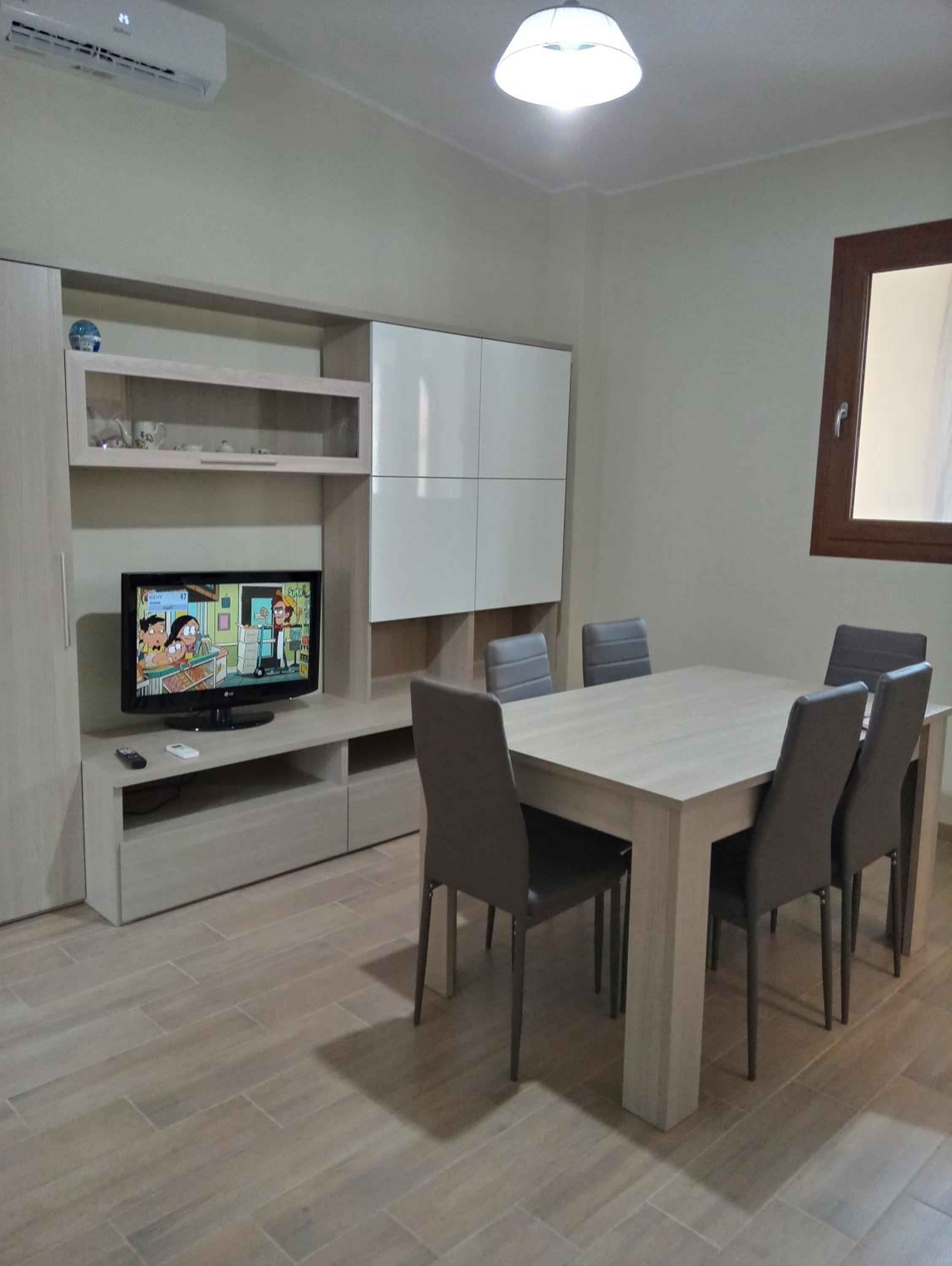 Two-Bedroom Apartment - Photo 35