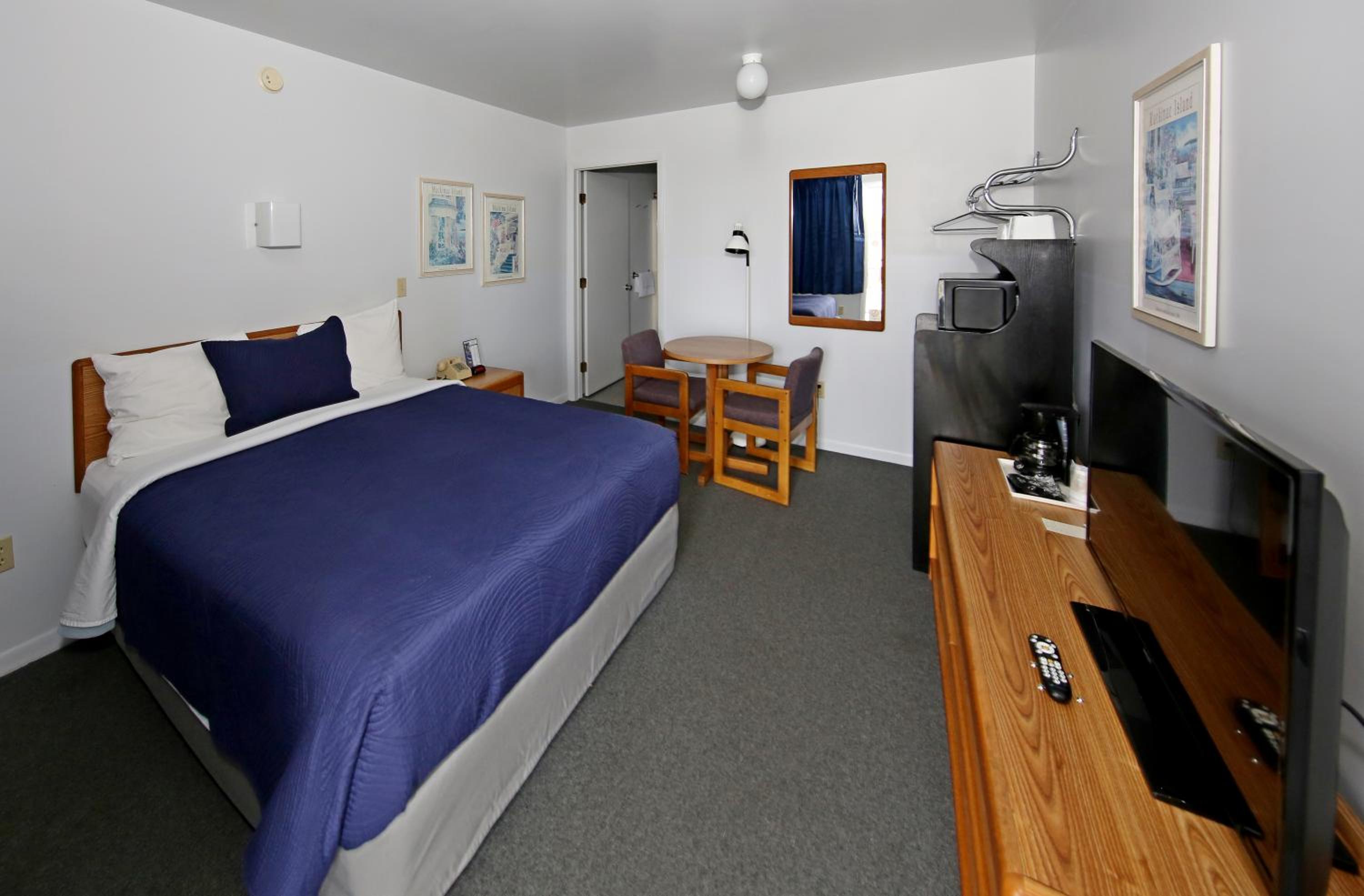 Standard Queen Room photo 3