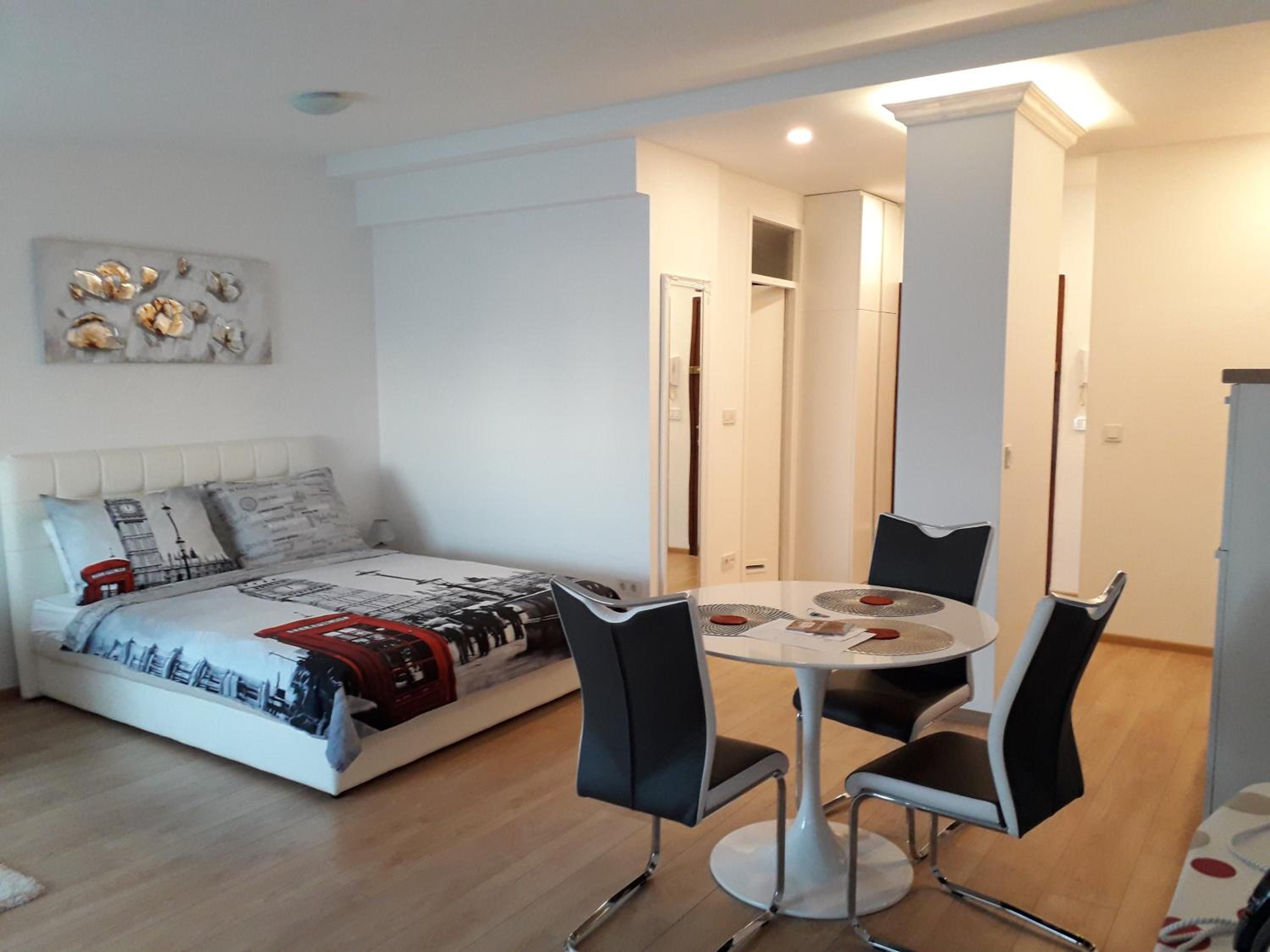 Apartment - Photo 26