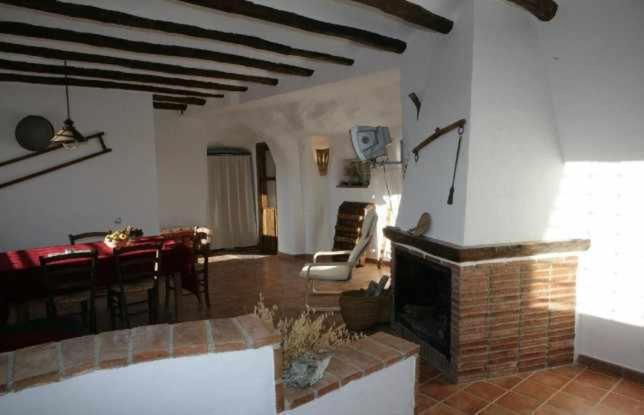 Cave (2 Adults) - Photo 2