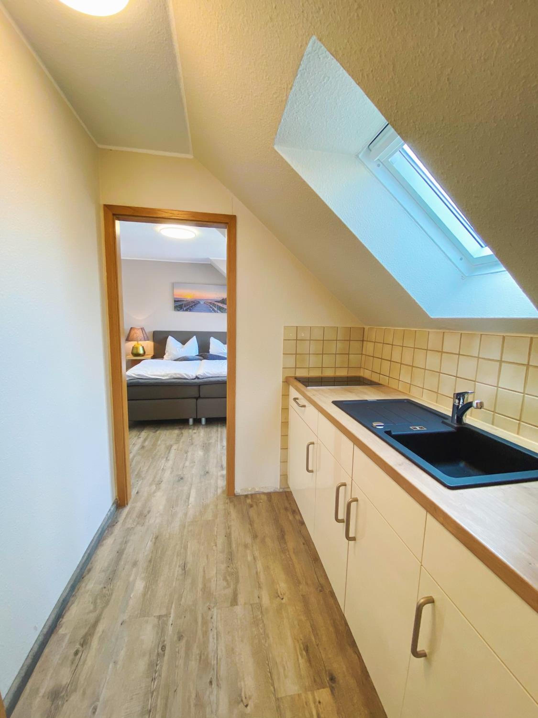 One-Bedroom Apartment - Photo 22