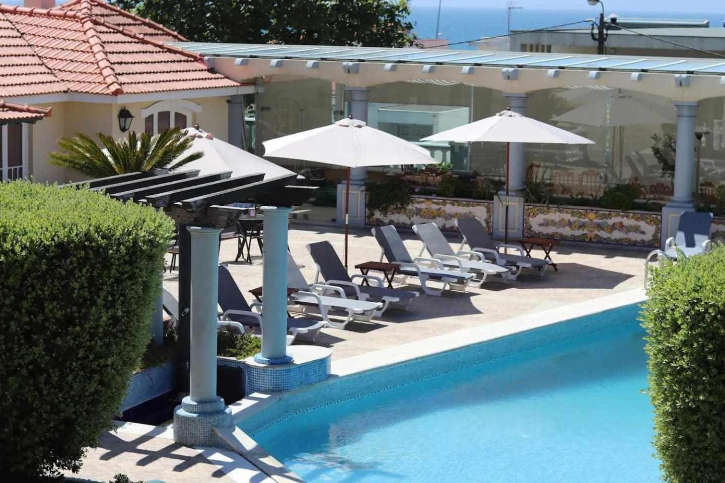 Deluxe Double Room with Side Sea View - Photo 41