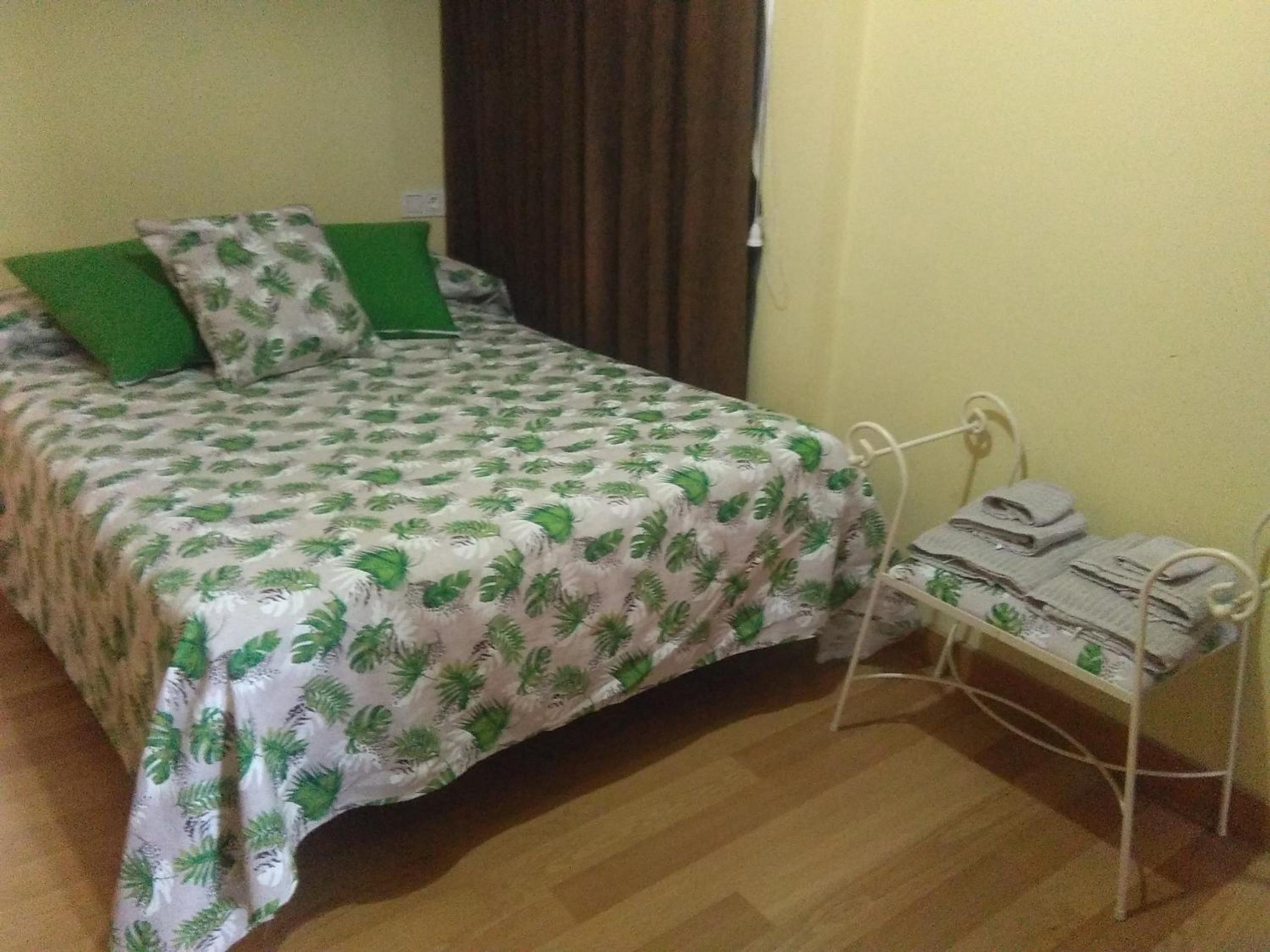 One-Bedroom Apartment photo 2
