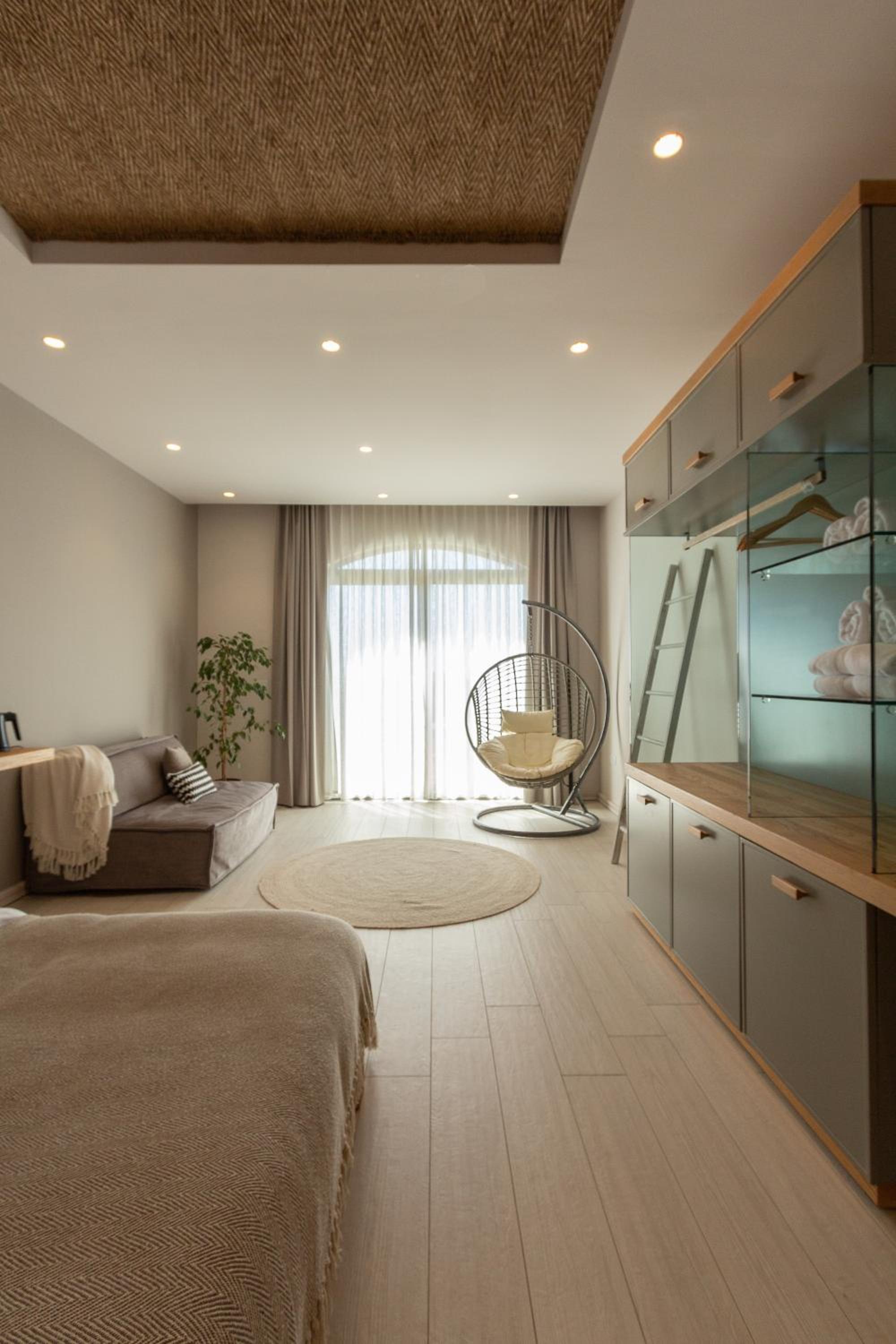 Family Room with Terrace - Photo 10