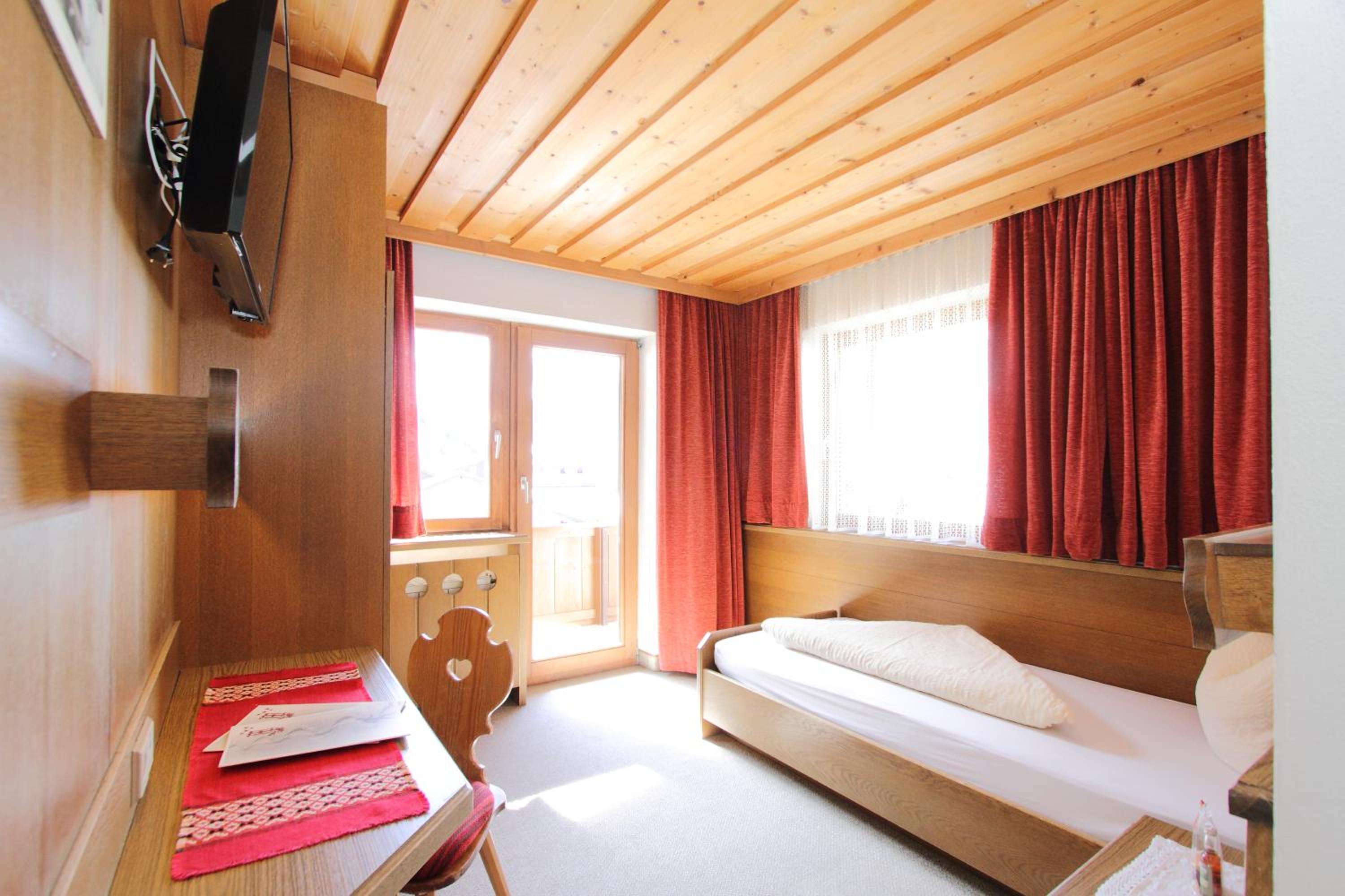 Single Room photo 1