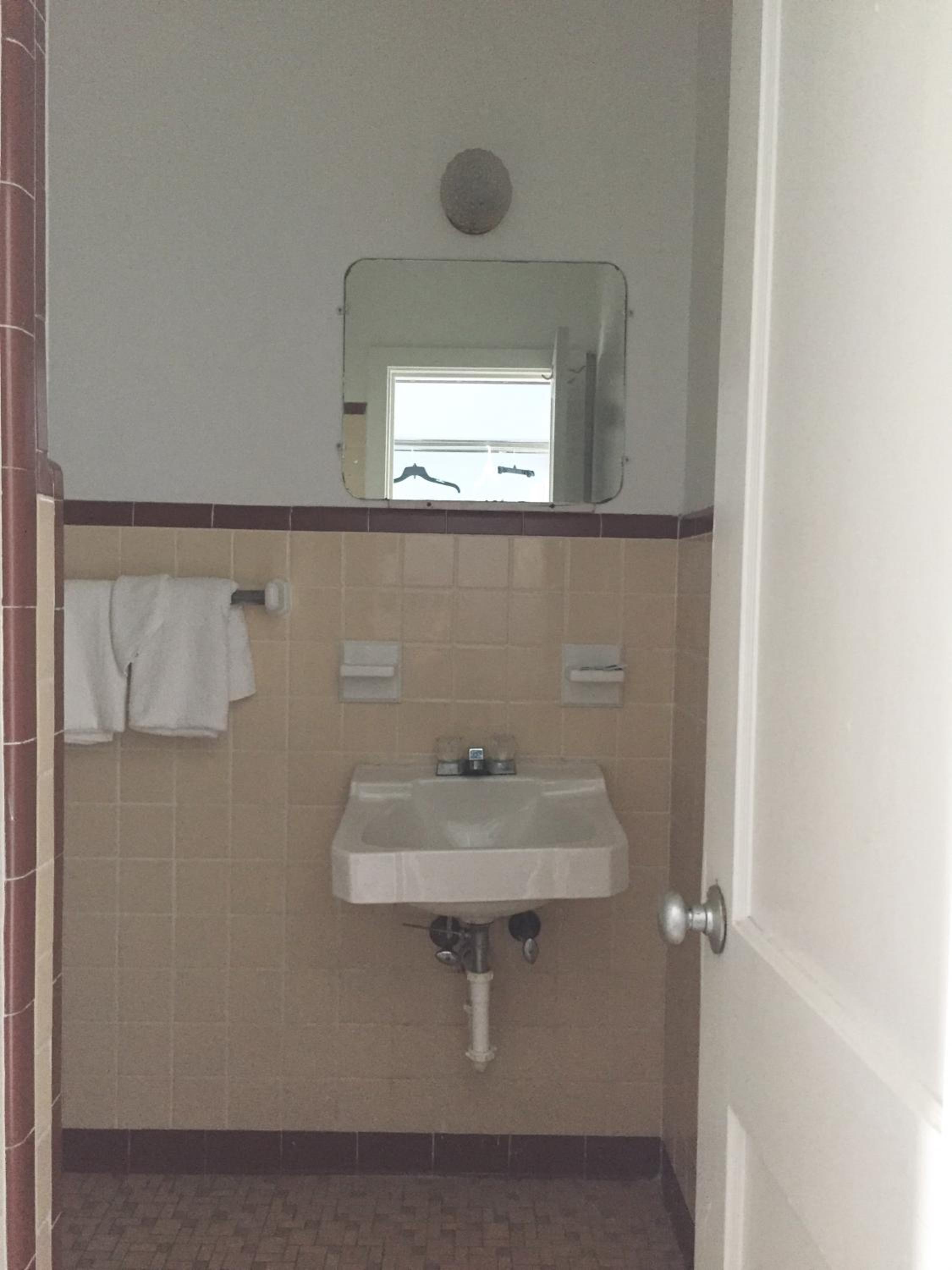 Budget Double Room photo 2
