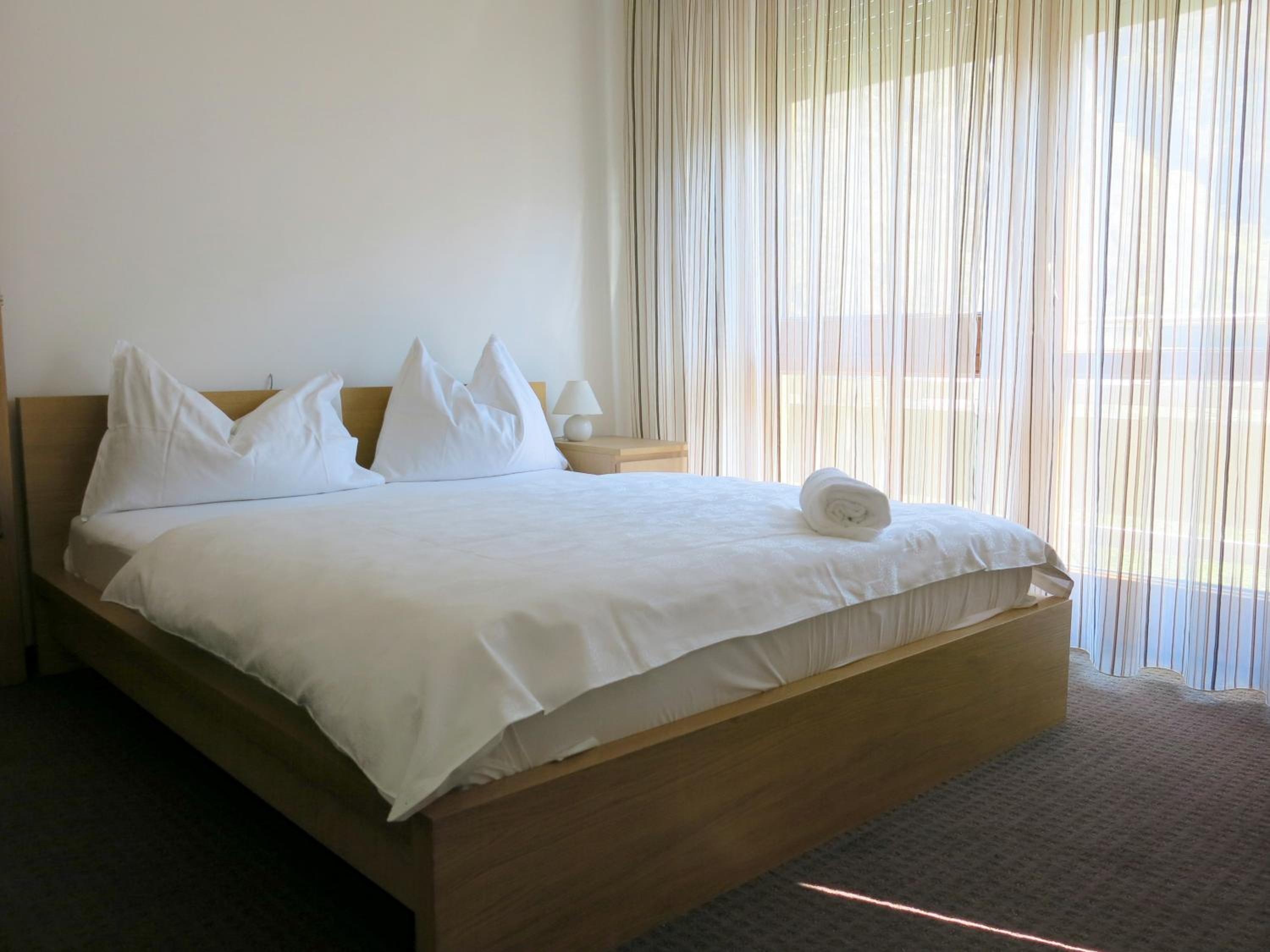 Standard Single Room - Street Side photo 1