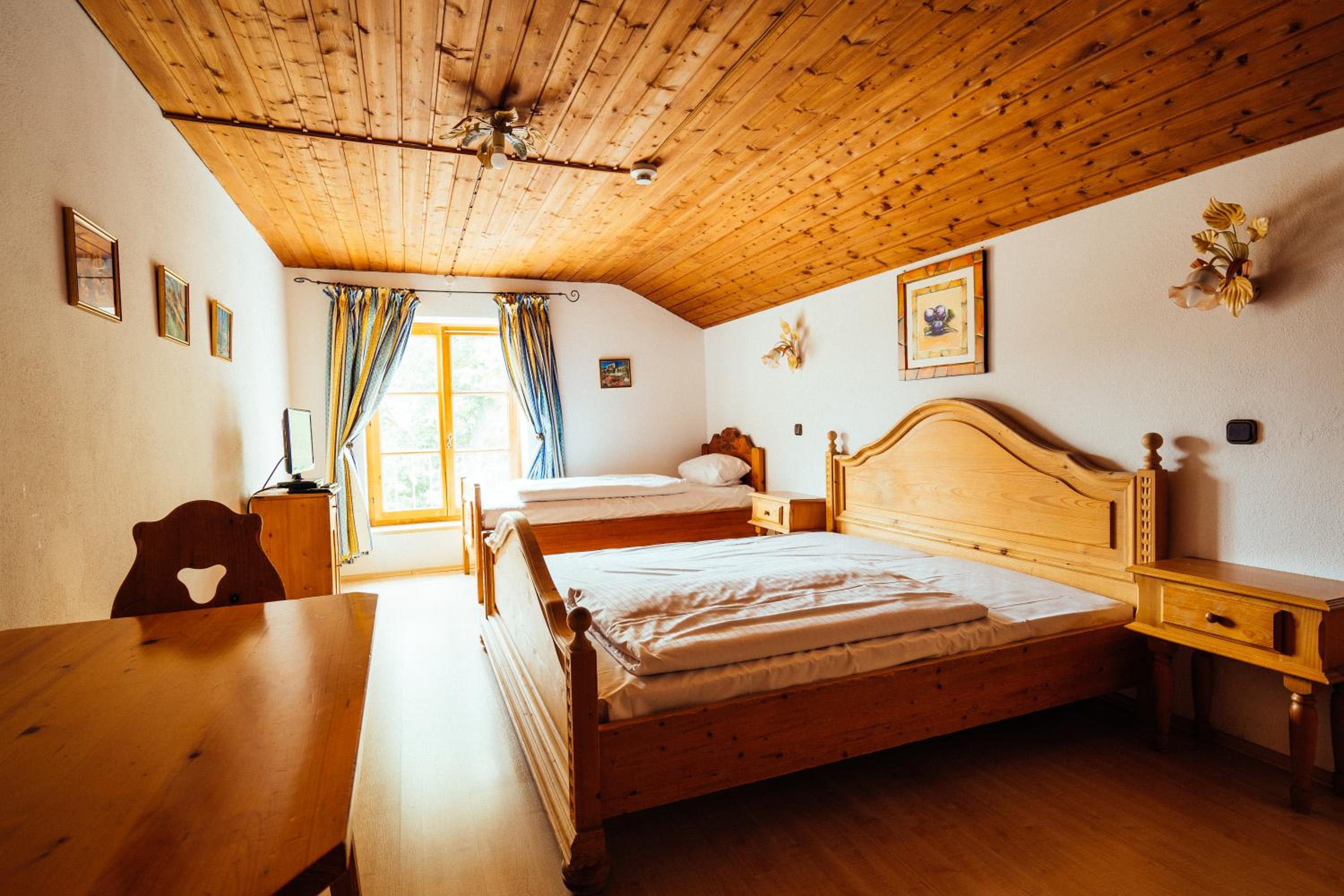 Triple Room - Photo 1