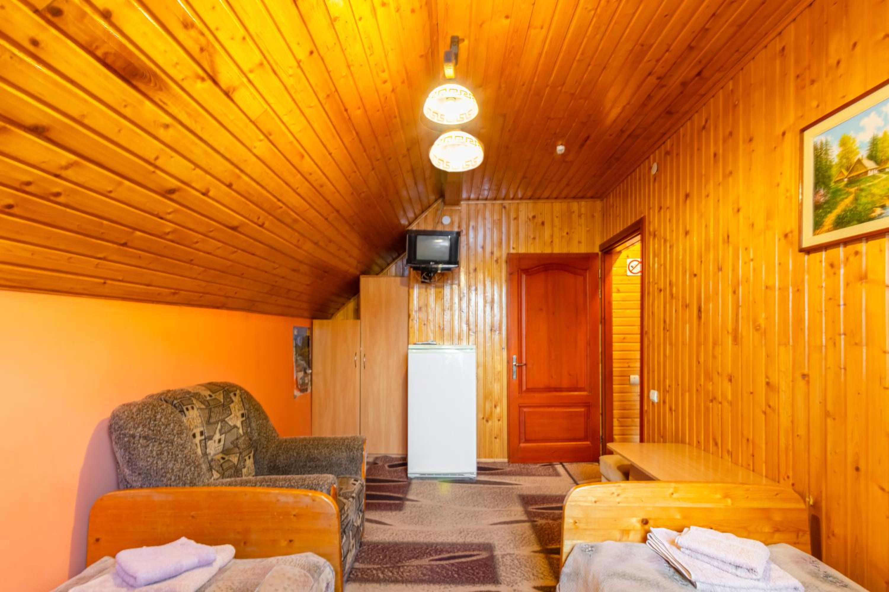 Standard Triple Room photo 2
