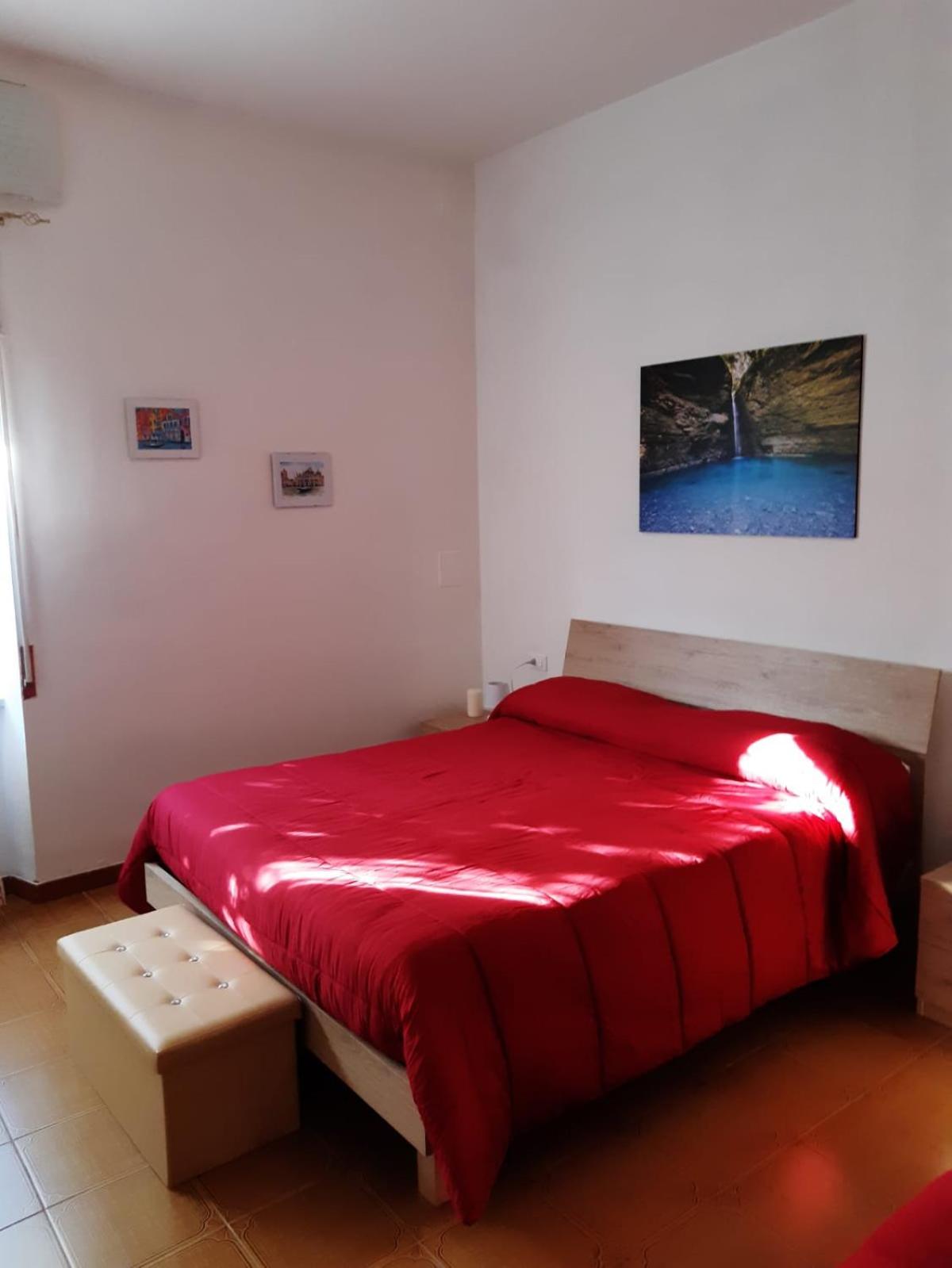 One-Bedroom Apartment - Photo 5