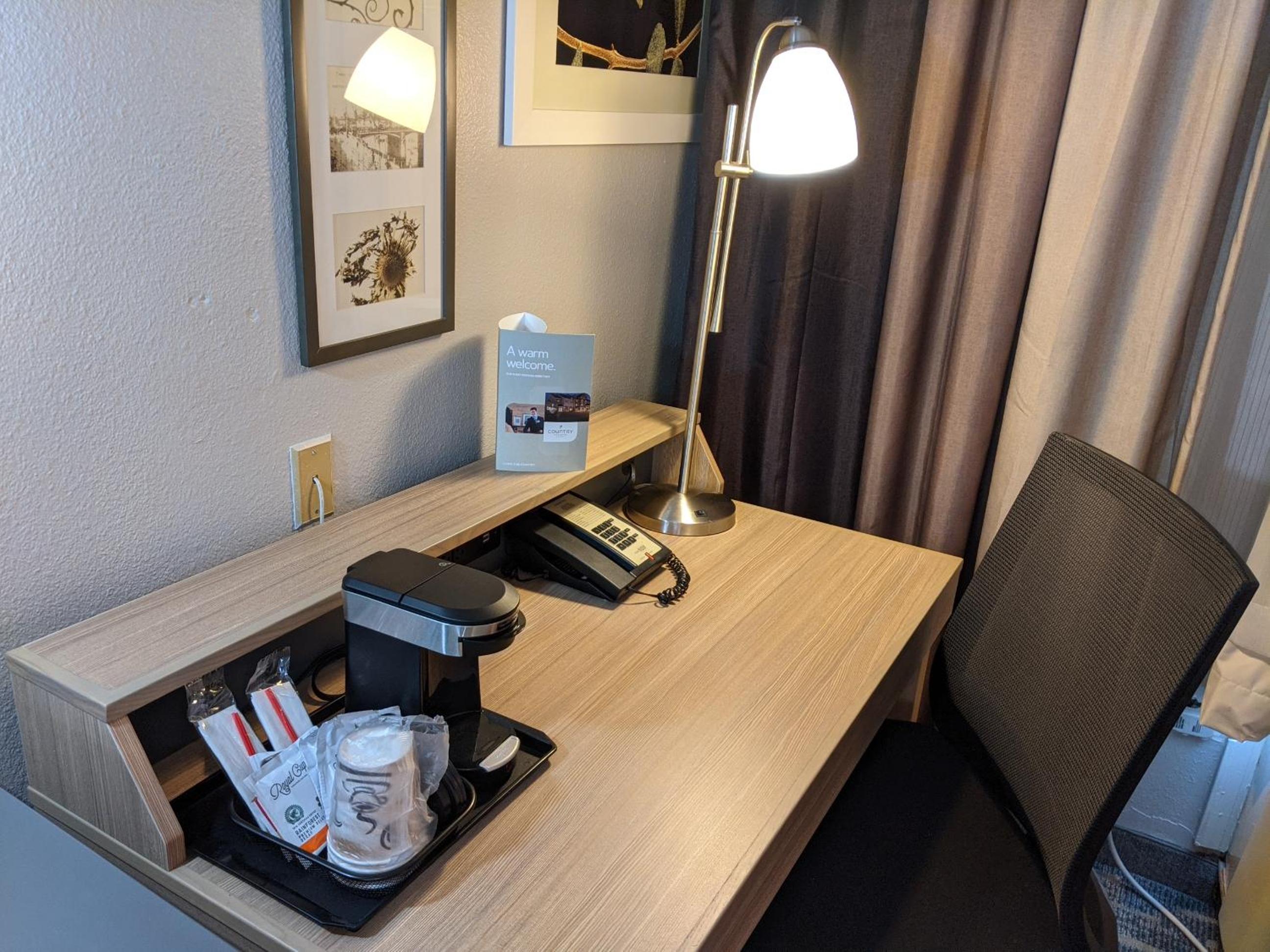 King Room - Non-Smoking - Photo 13