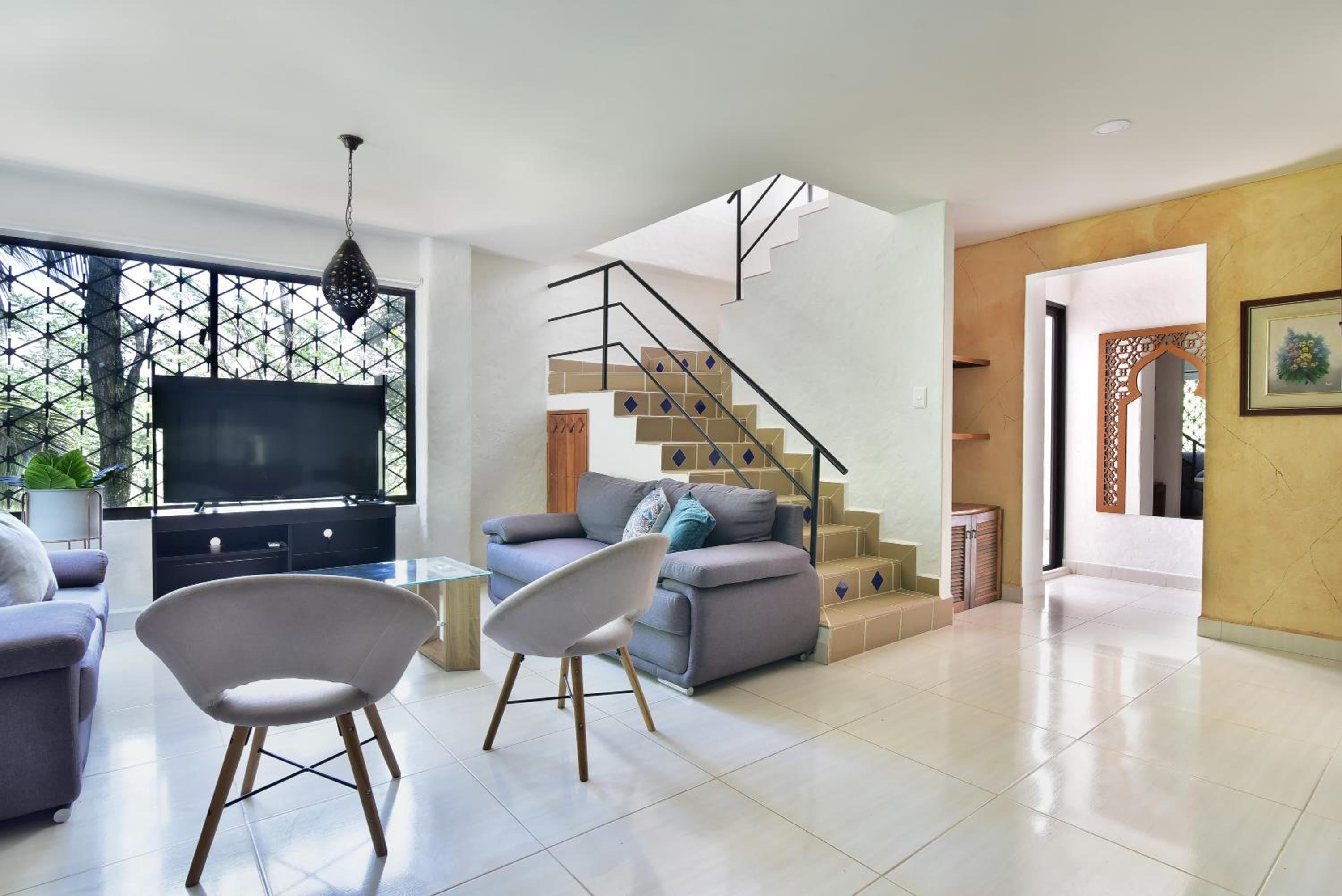 Four-Bedroom House photo 1