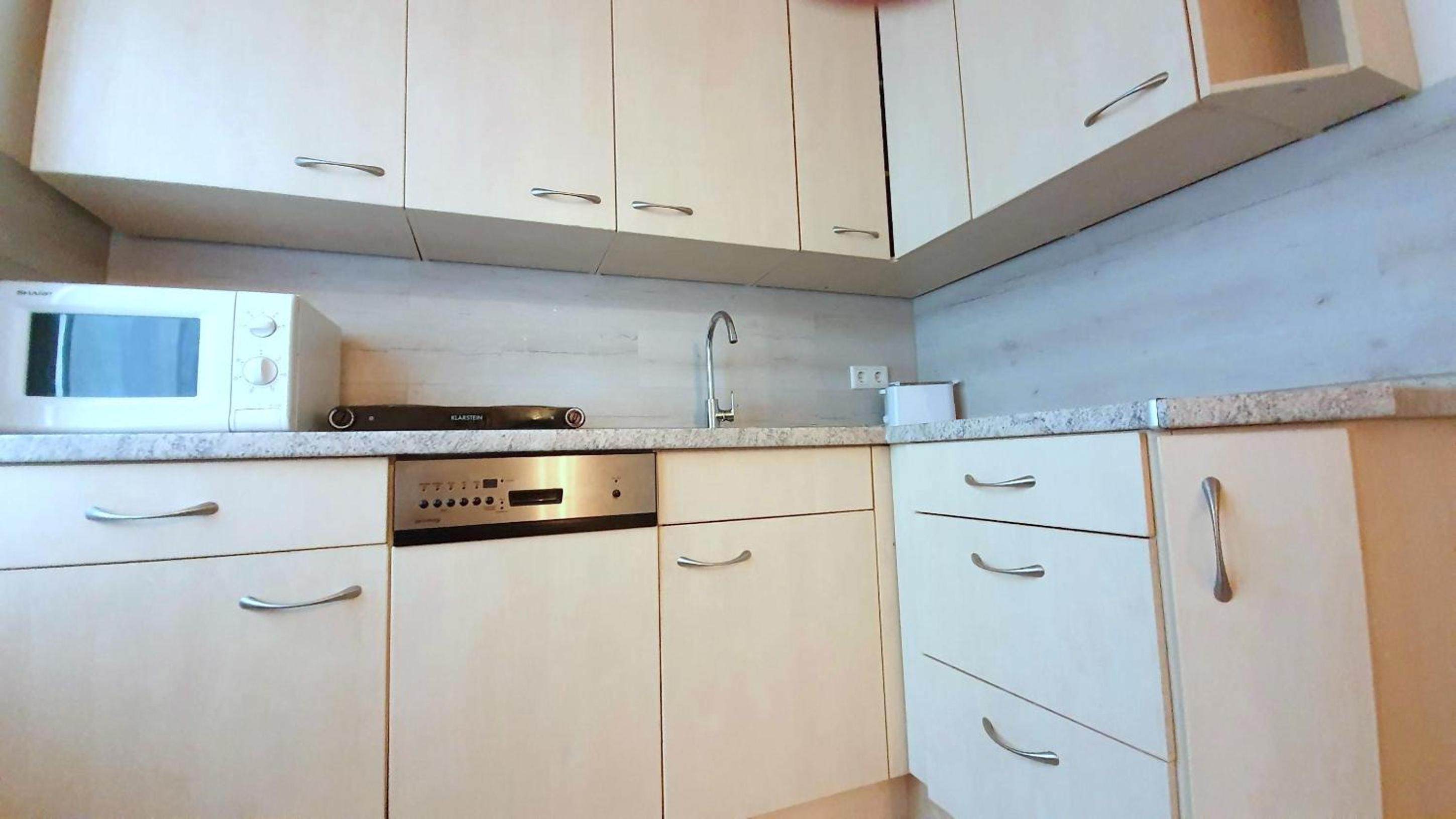 One-Bedroom Apartment 5 photo 2
