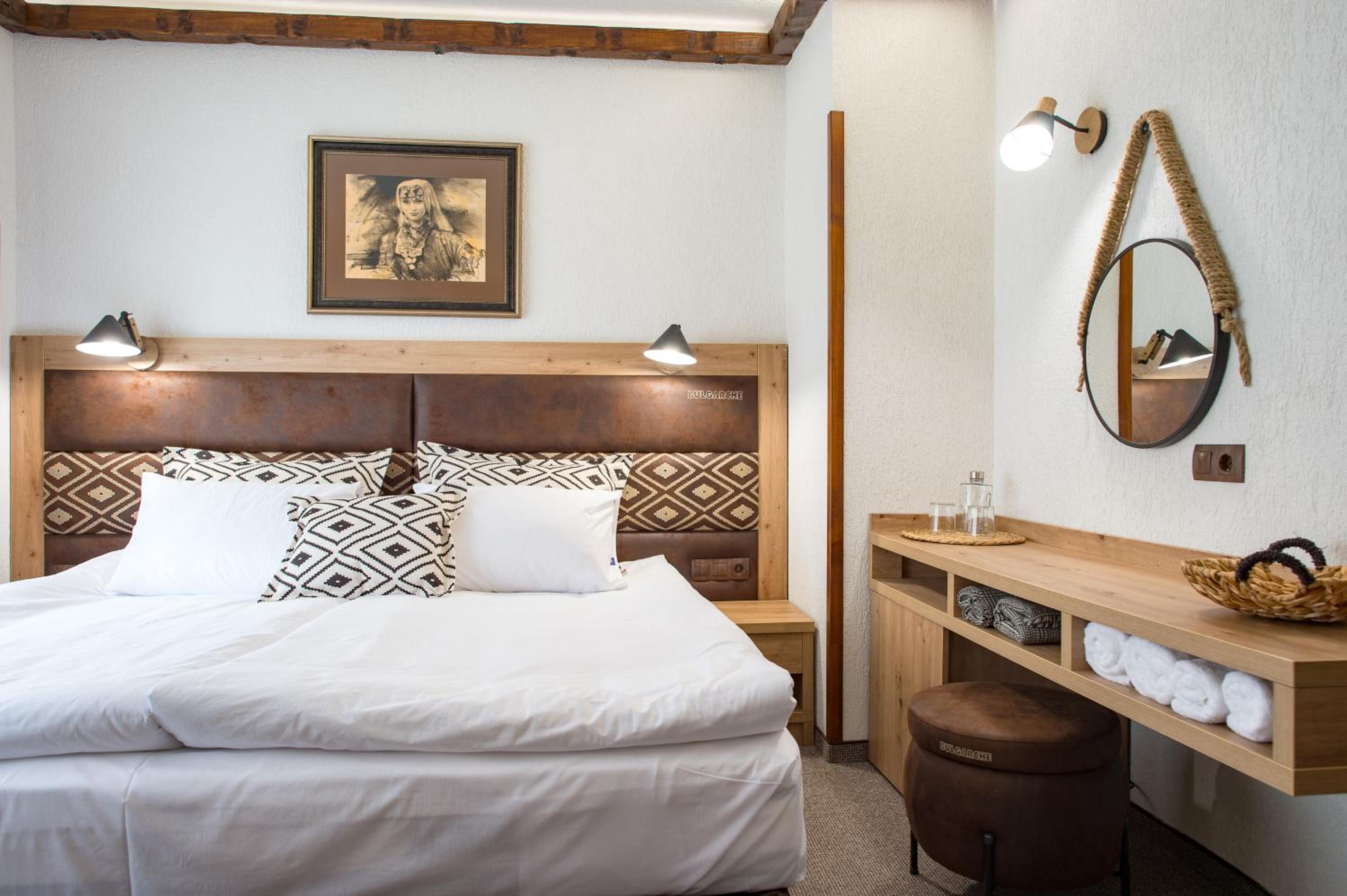 Suite with Balcony - Photo 3