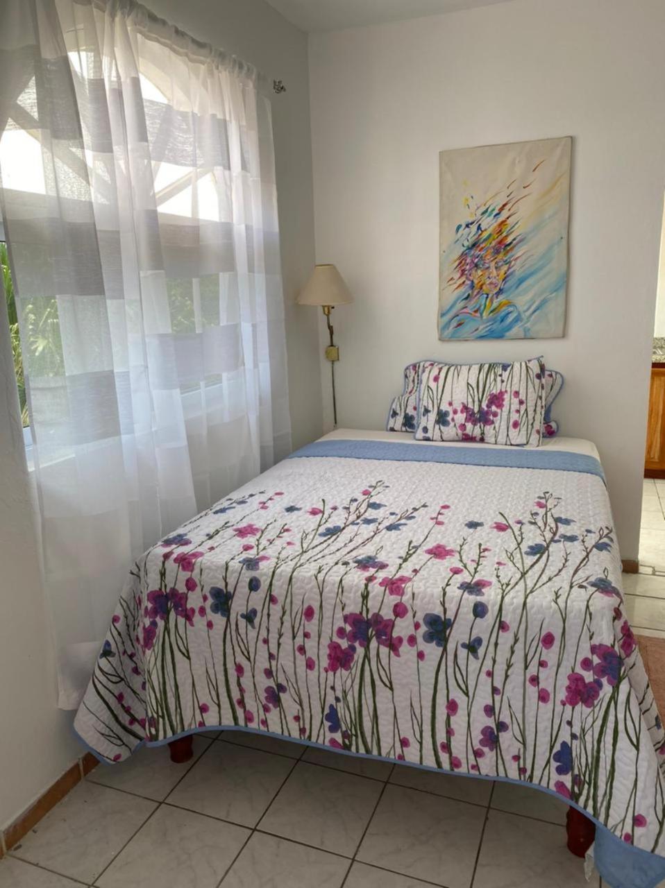 Seaview Suite photo 1
