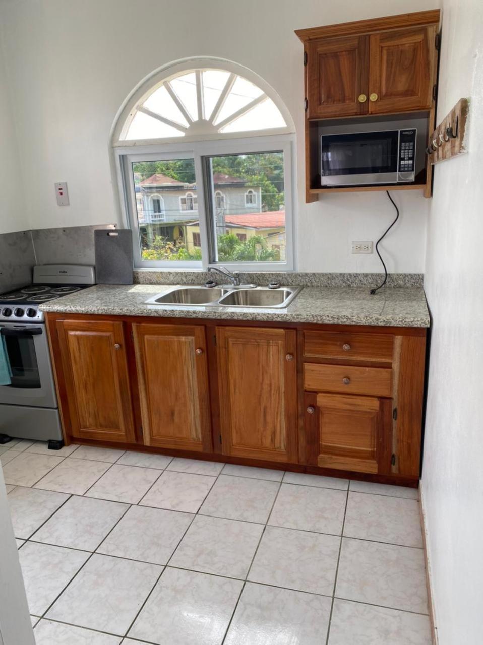 Seaview Suite photo 2