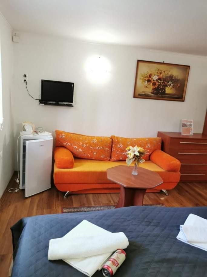 Deluxe Double Room with Extra Bed photo 1