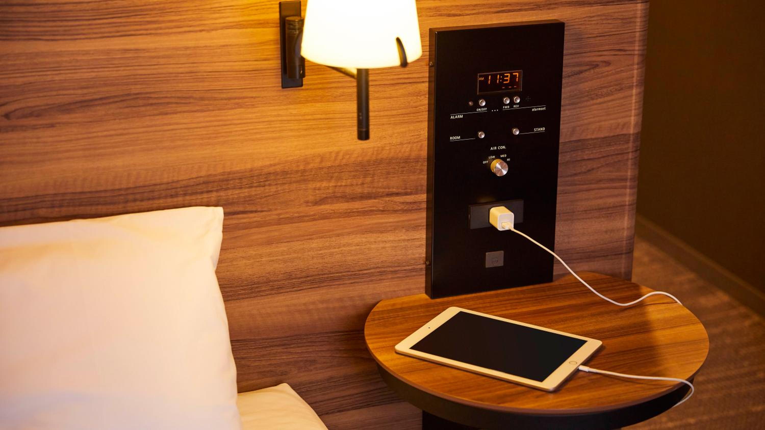 Twin Room - Non-Smoking photo 3