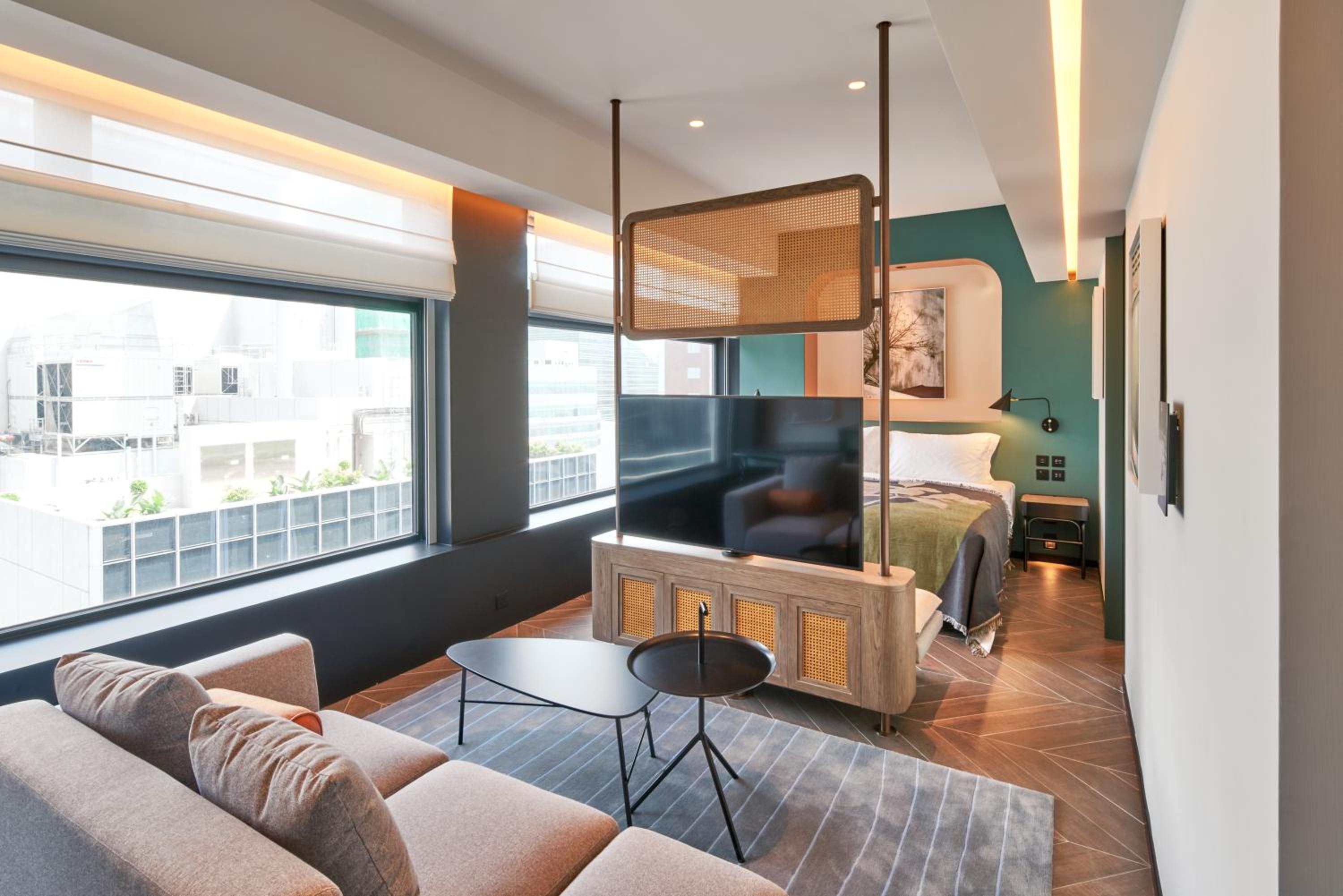City Deluxe Room