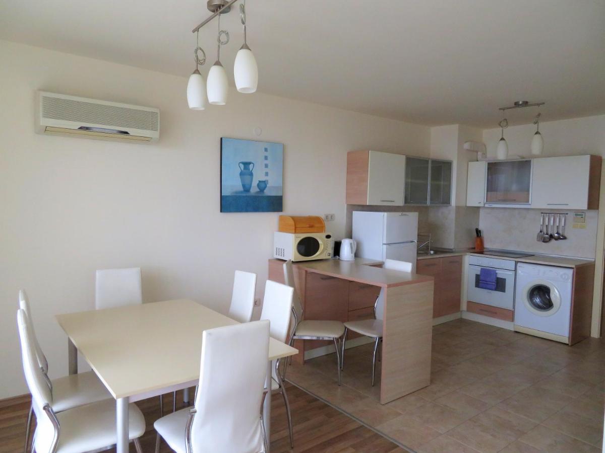 Apartment with Sea View photo 3