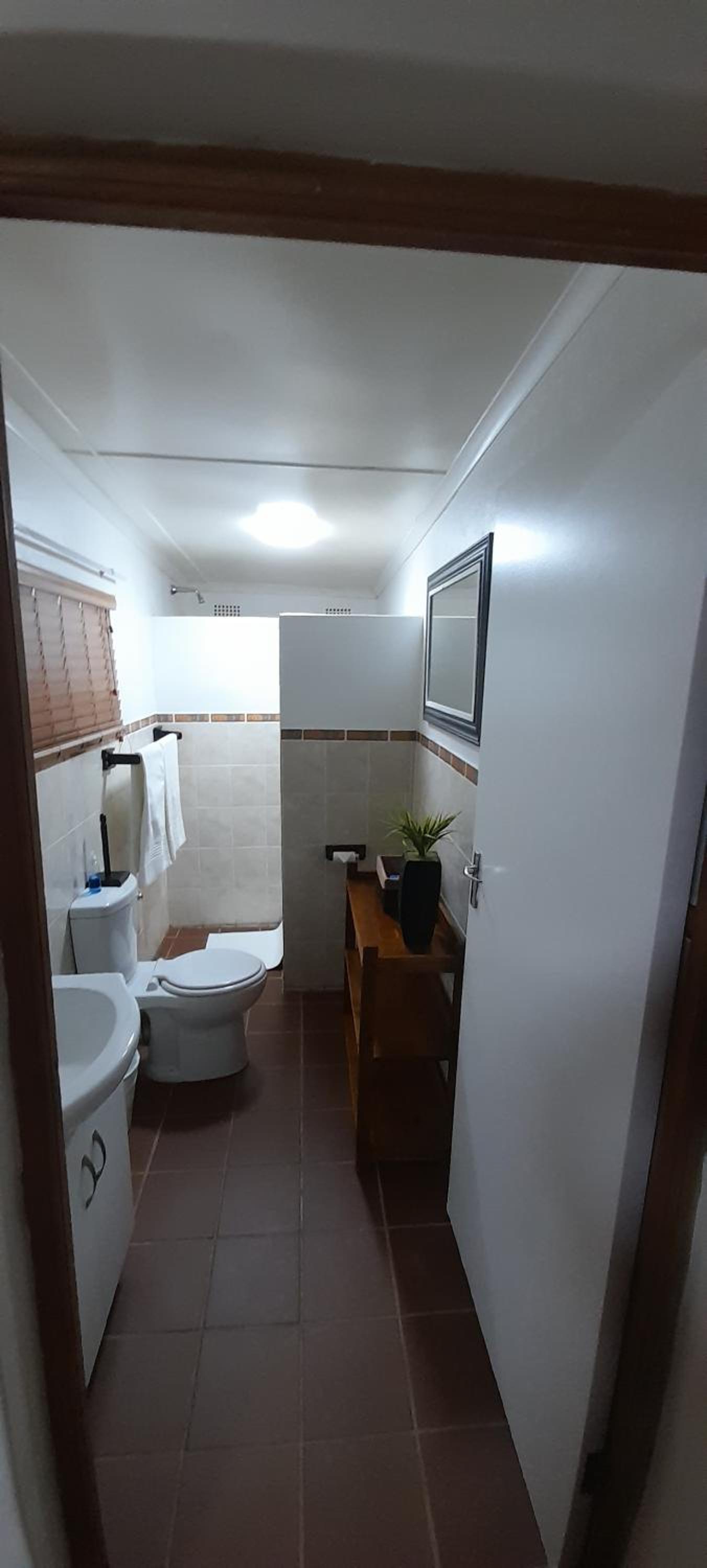 Quadruple Room - Photo 13
