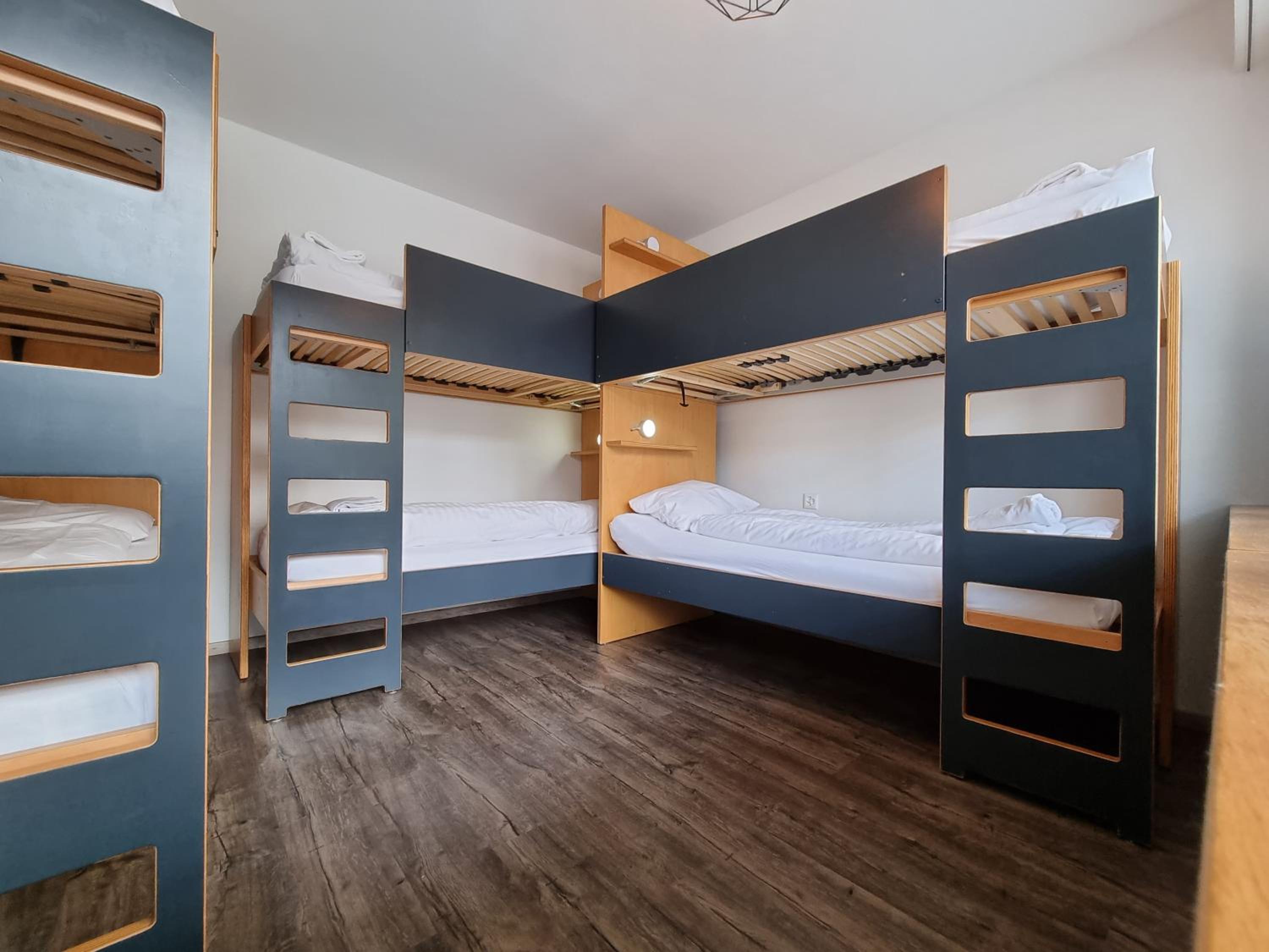 Bed in 6-Bed Female Dormitory Room photo 1
