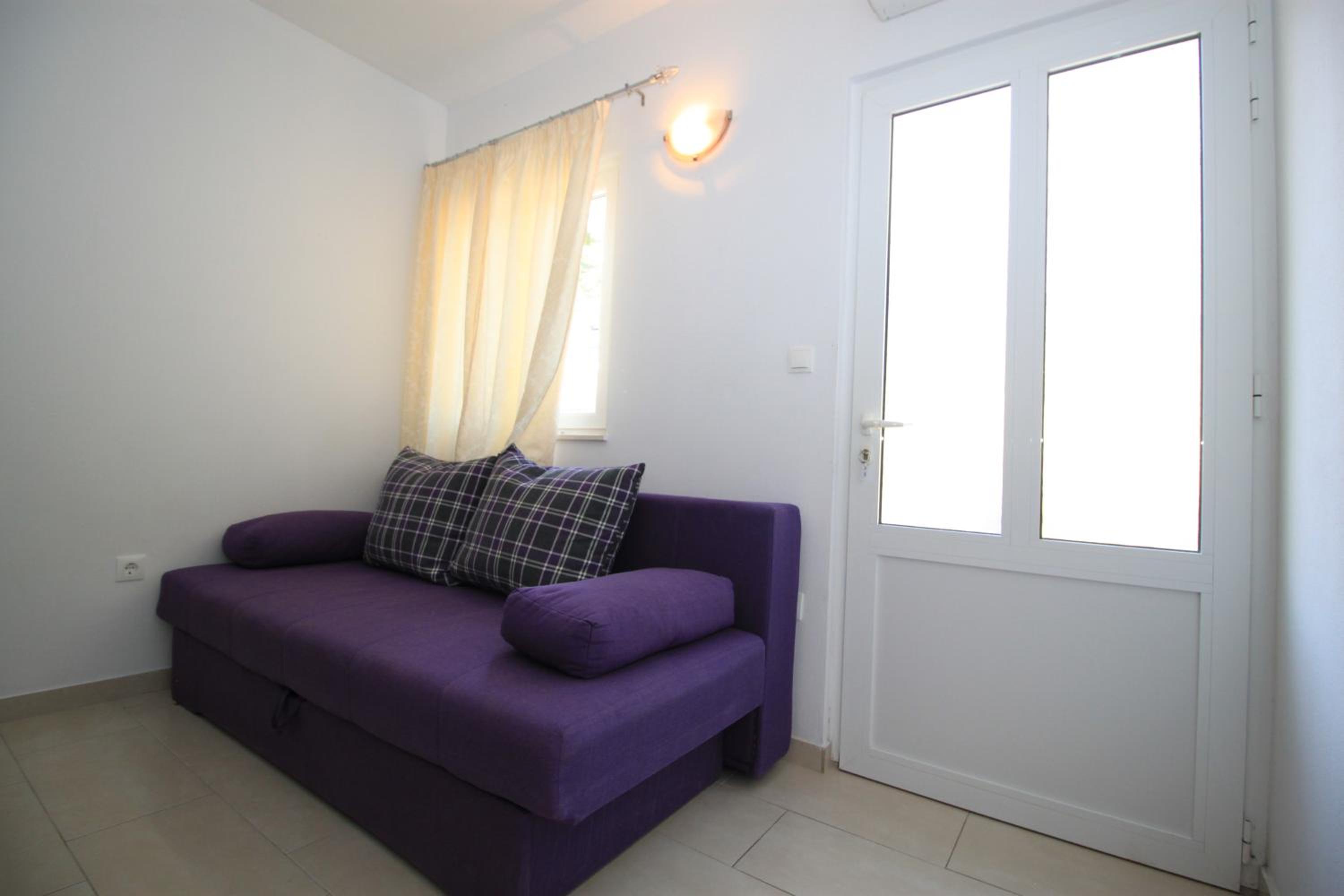Comfort One-Bedroom Apartment with Balcony and Sea View photo 1
