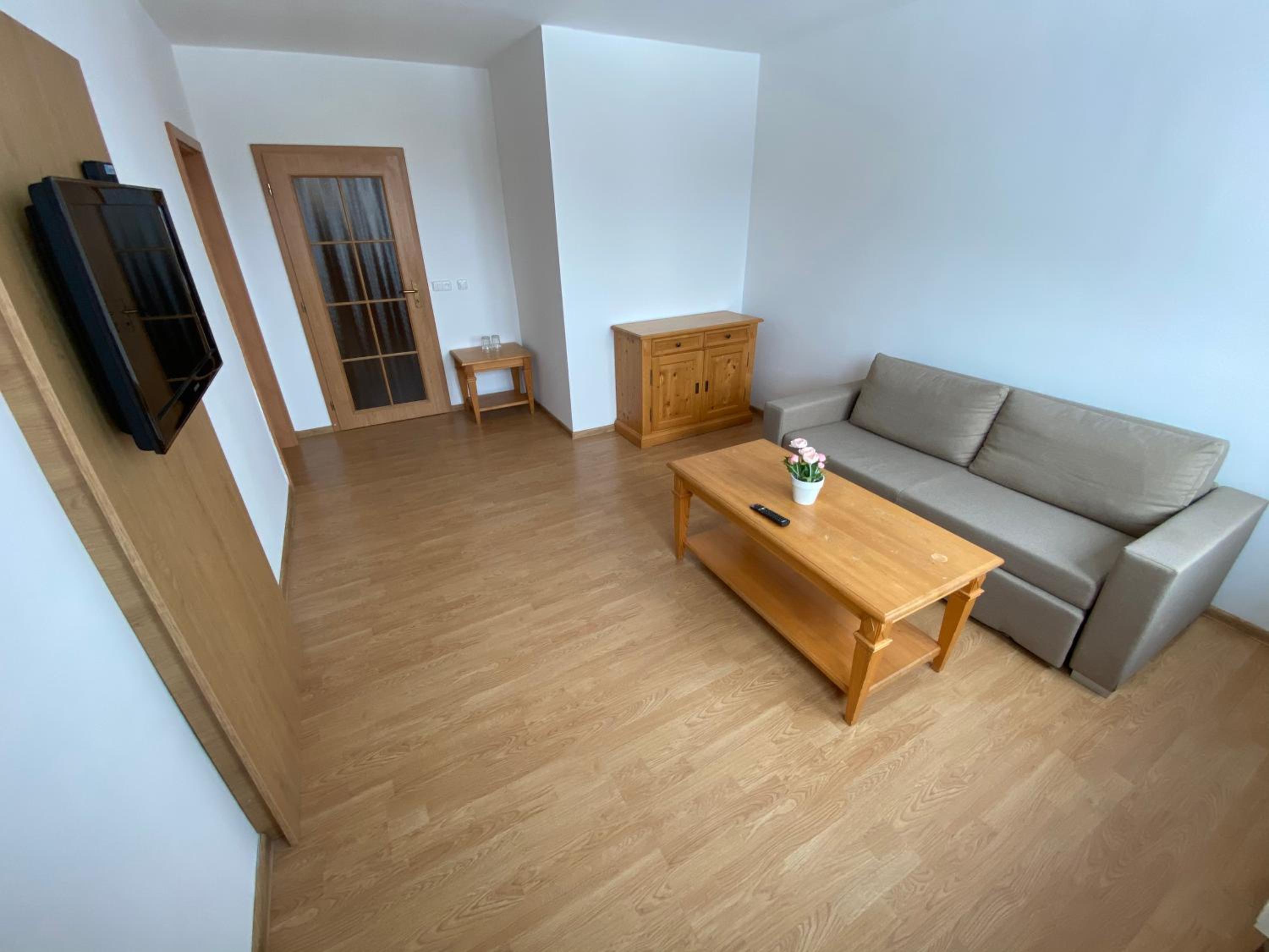 Double or Twin Room - Photo 5