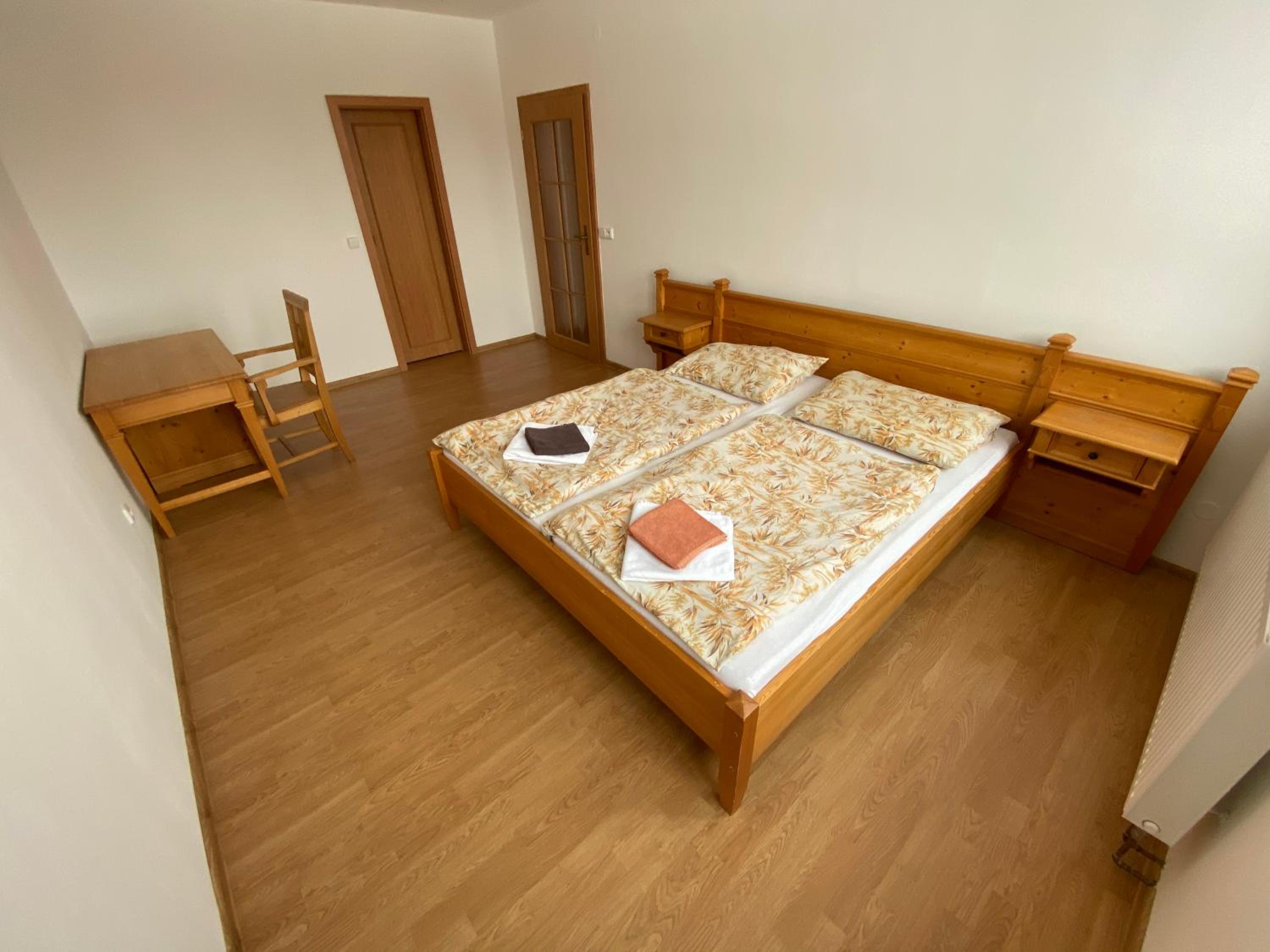 Double or Twin Room - Photo 11