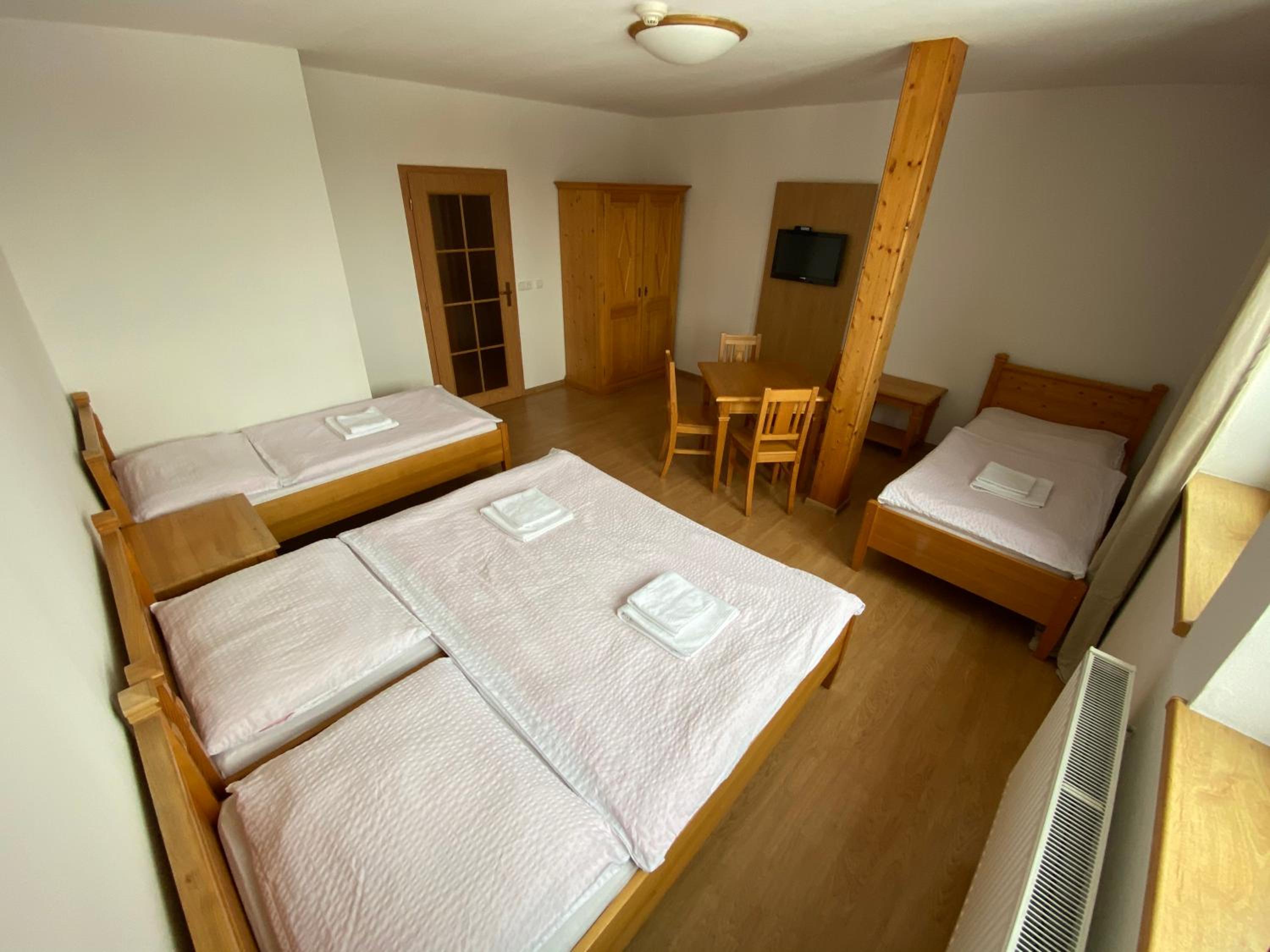 Triple Room - Photo 2