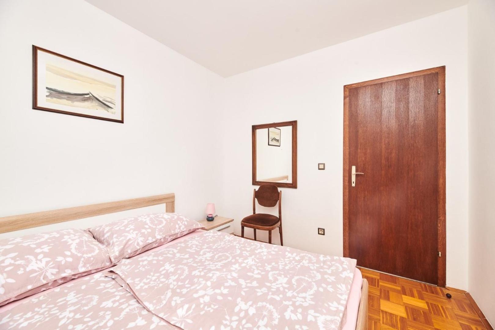 Apartment with Garden View photo 3