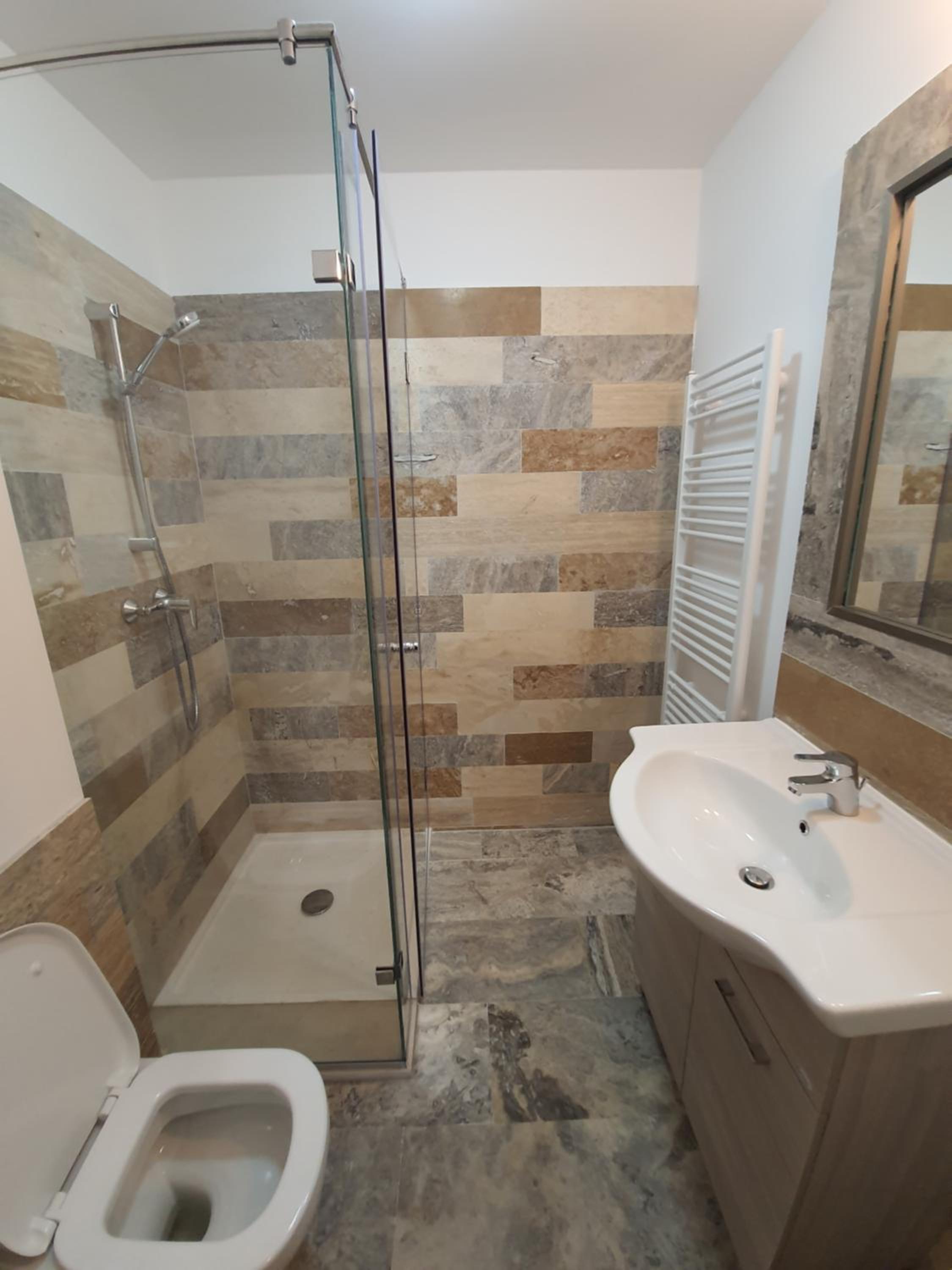 Two-Bedroom Apartment - Photo 5