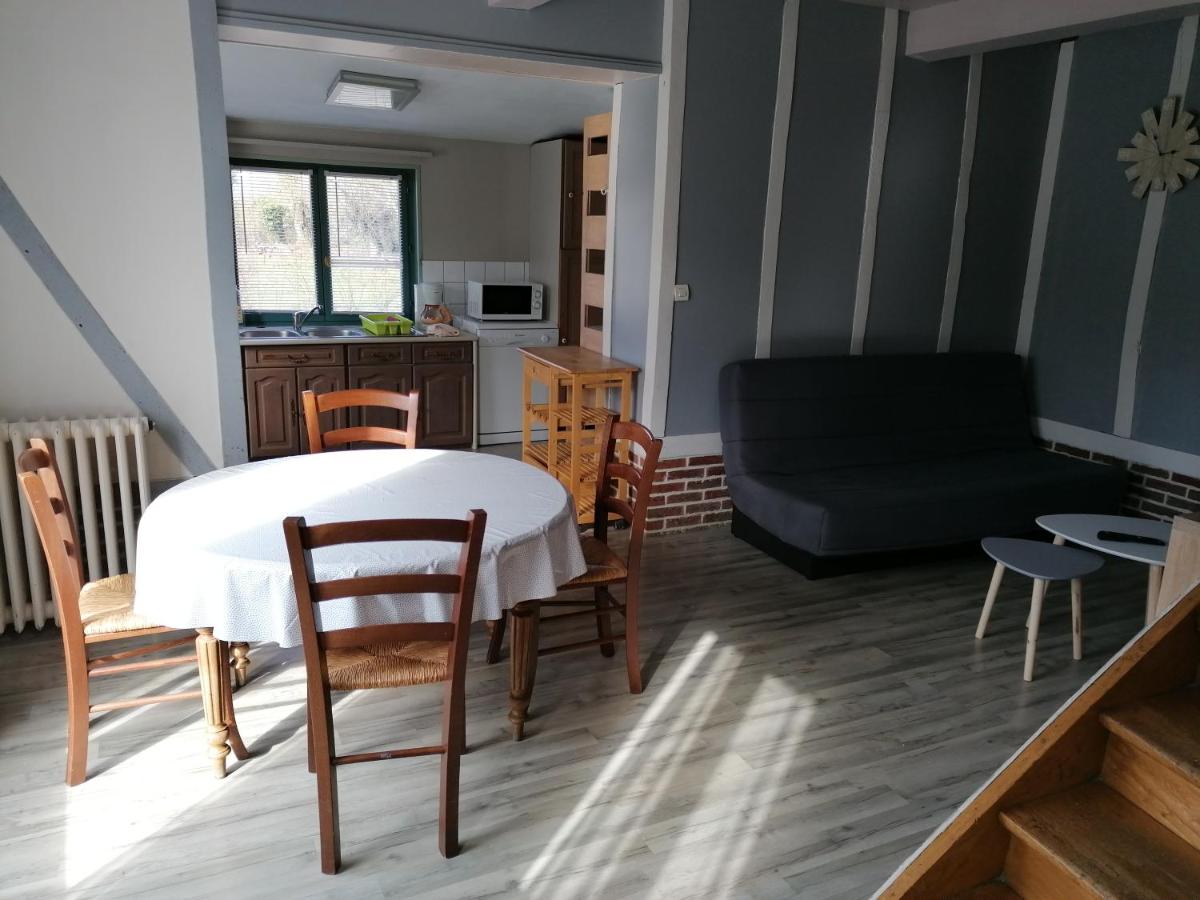 Two-Bedroom House photo 2