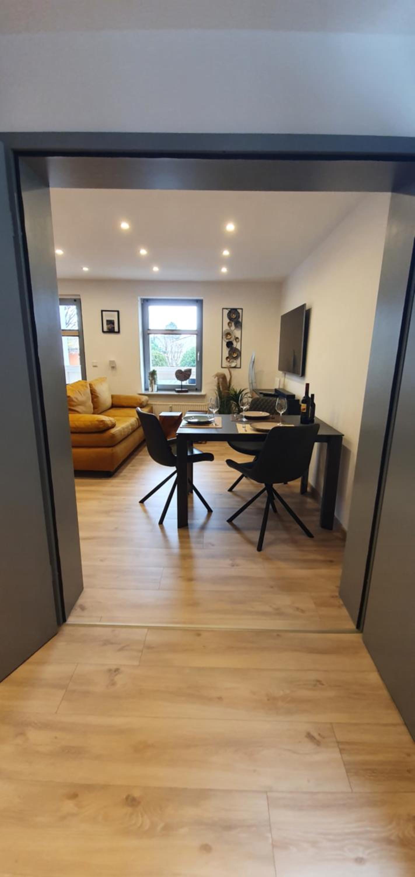 One-Bedroom Apartment photo 2