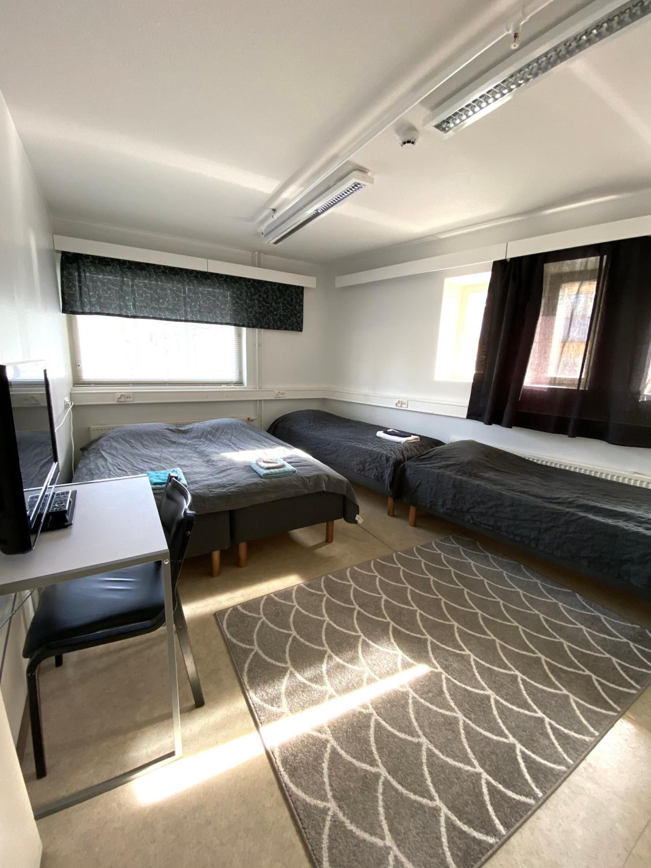 Quadruple Room with Private Bathroom photo 3