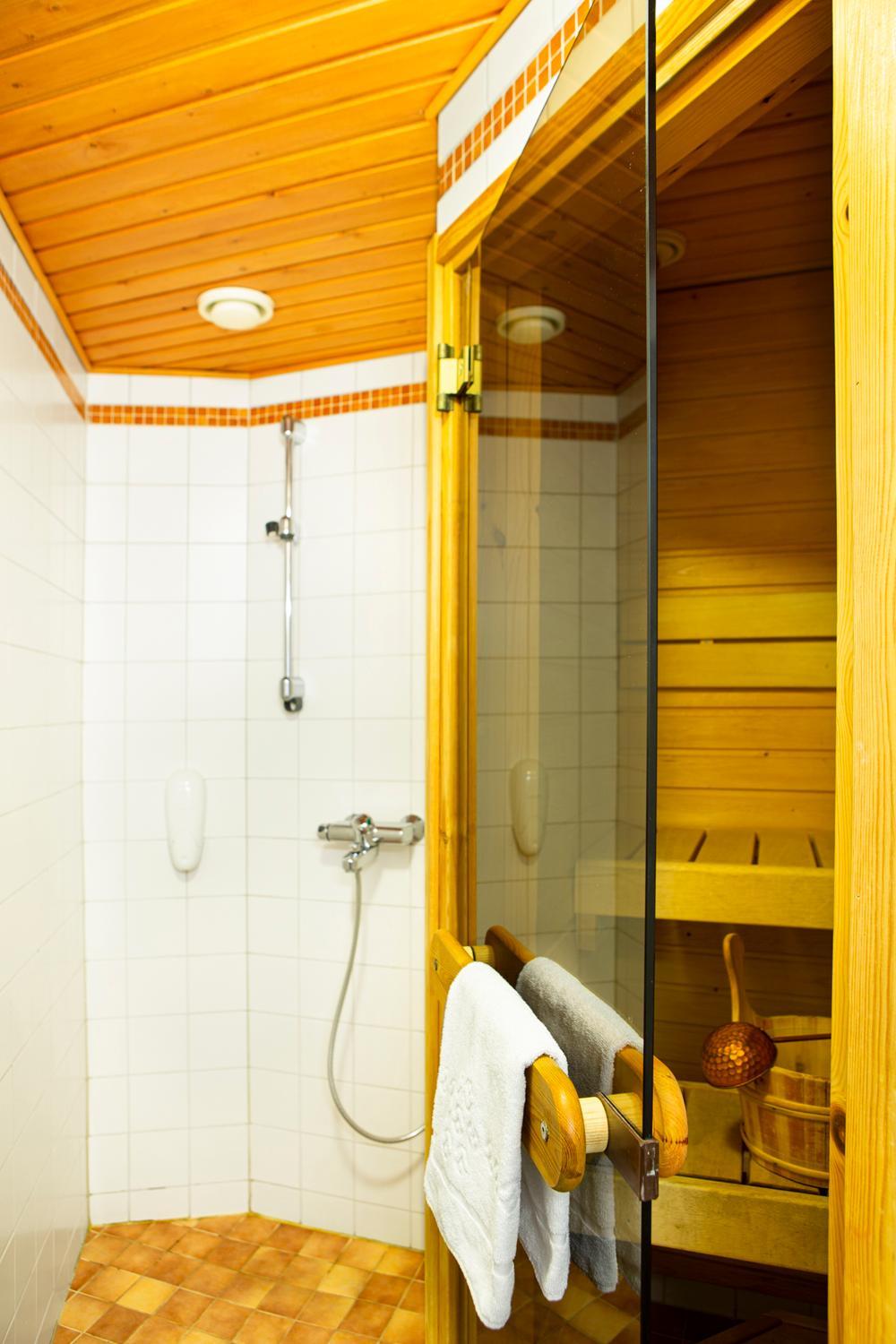 Suite - Photo 2