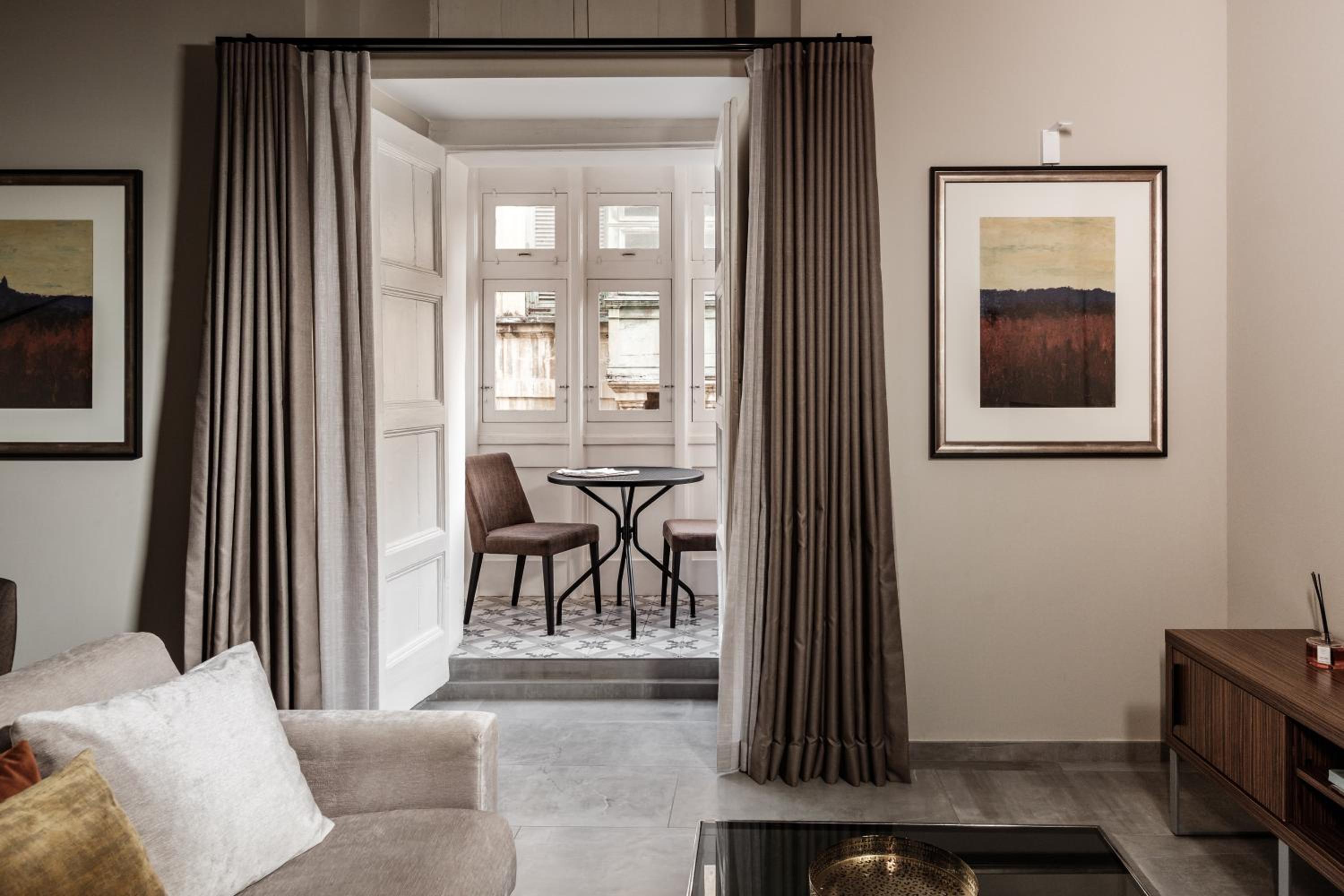 Deluxe Suite with Balcony