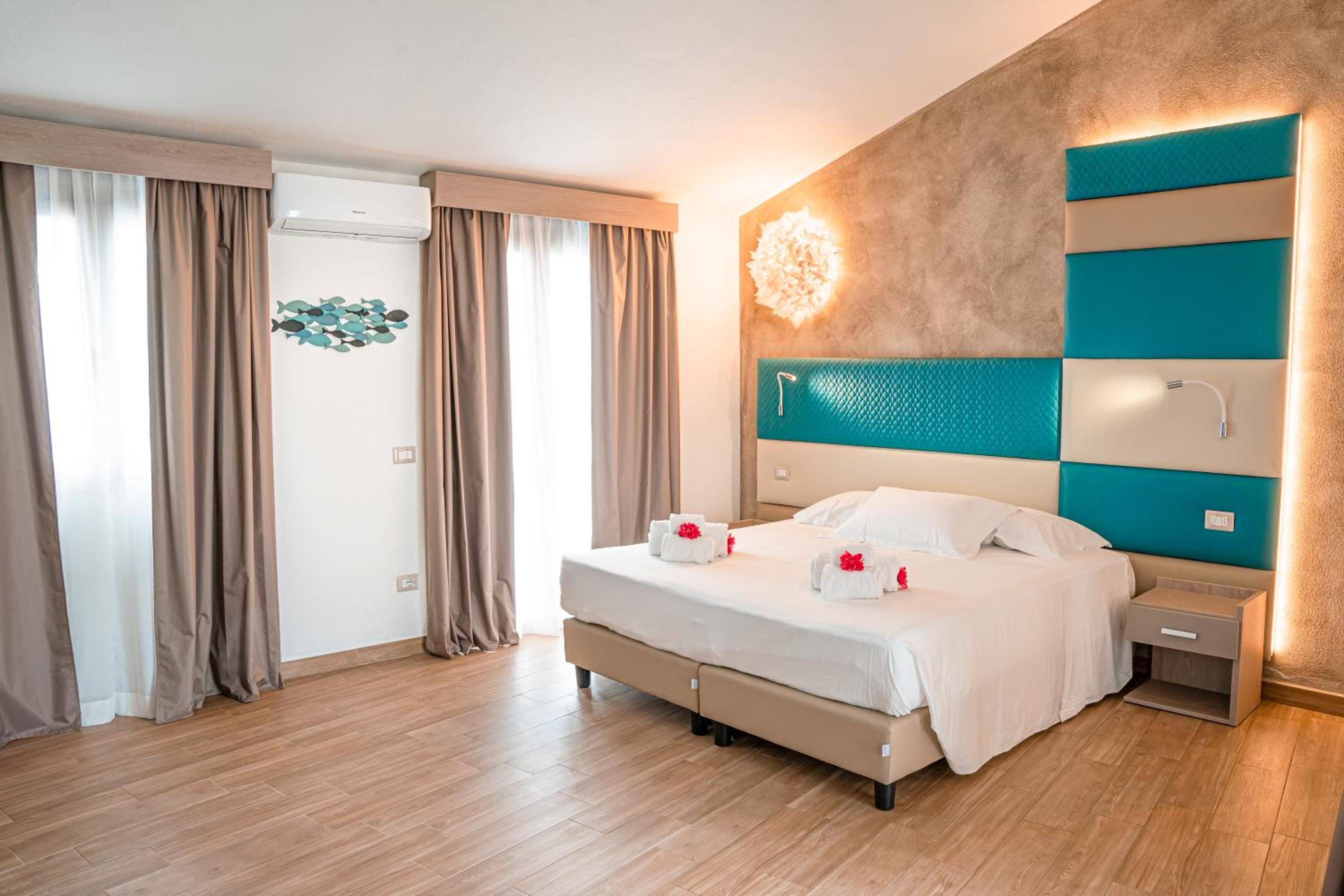 Deluxe Double or Twin Room with Spa Bath