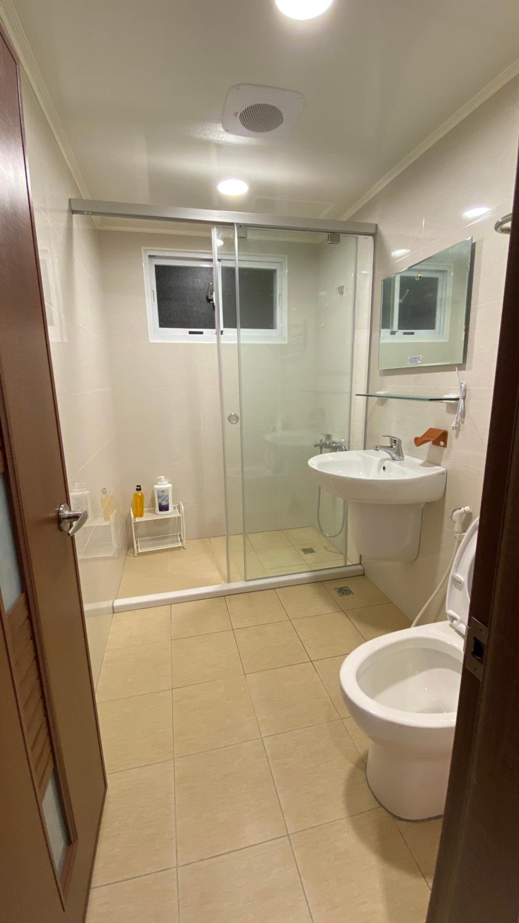 Quadruple Room with Balcony photo 3