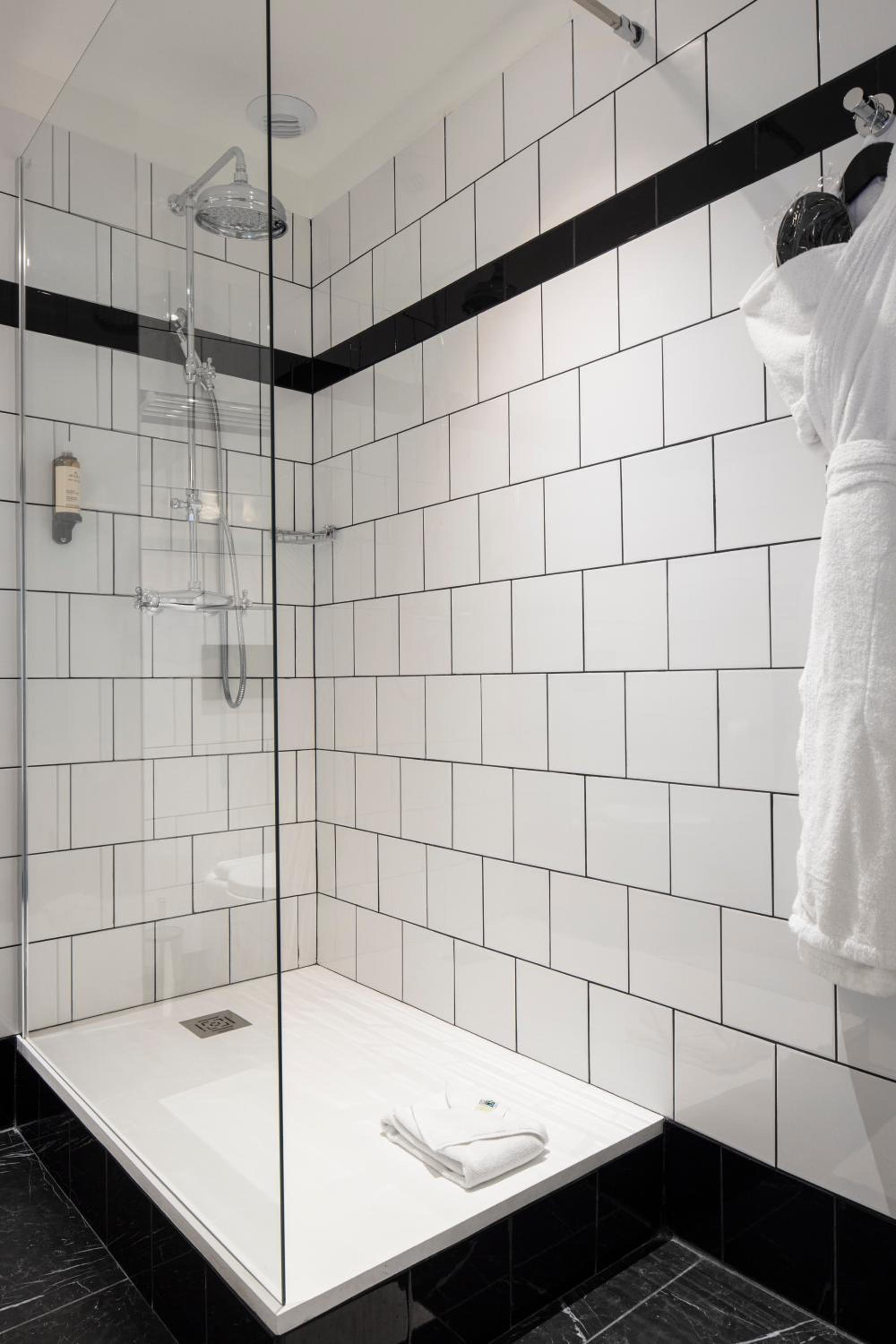 Superior Triple Room - Photo 13