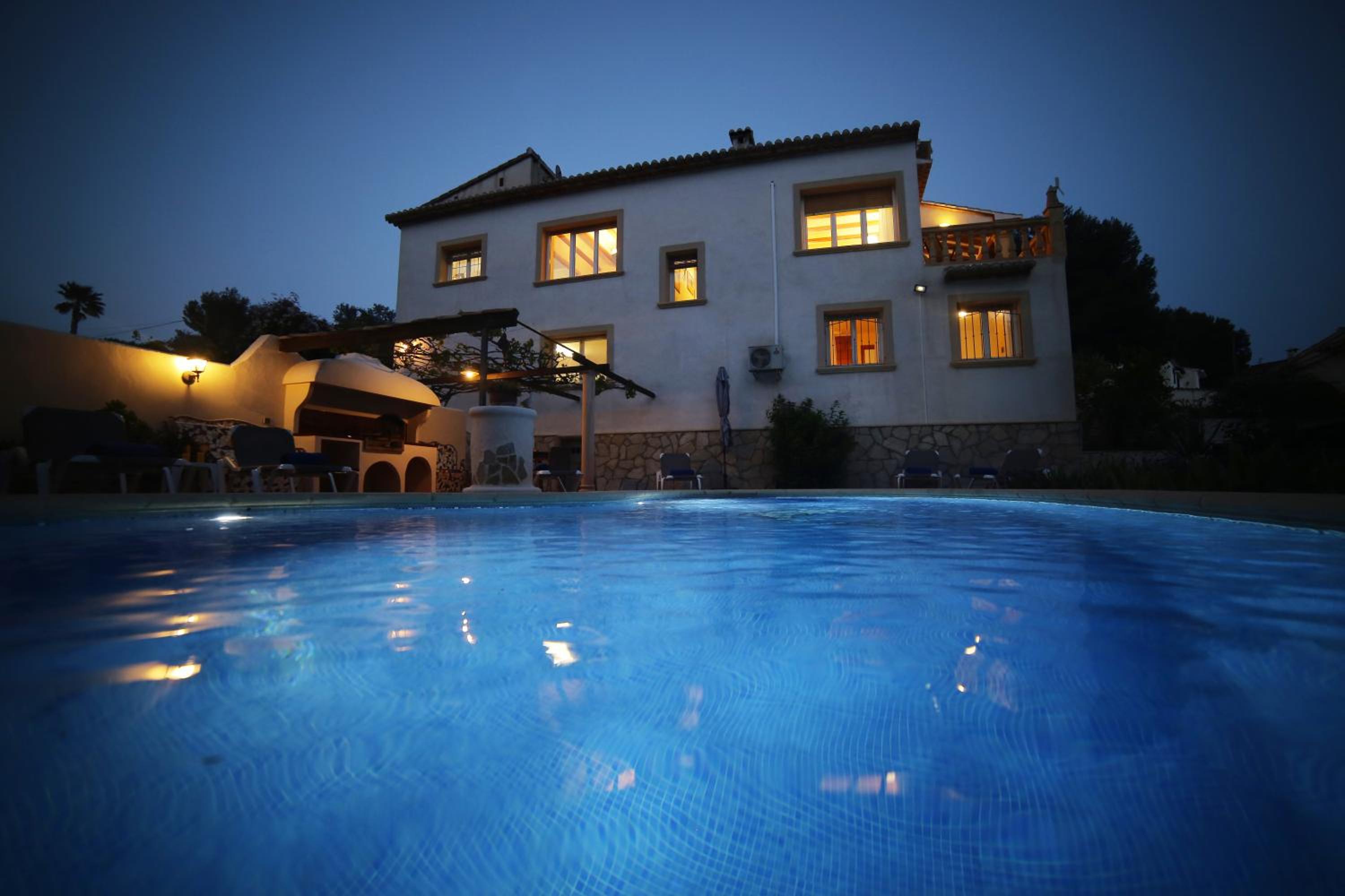Villa photo 3