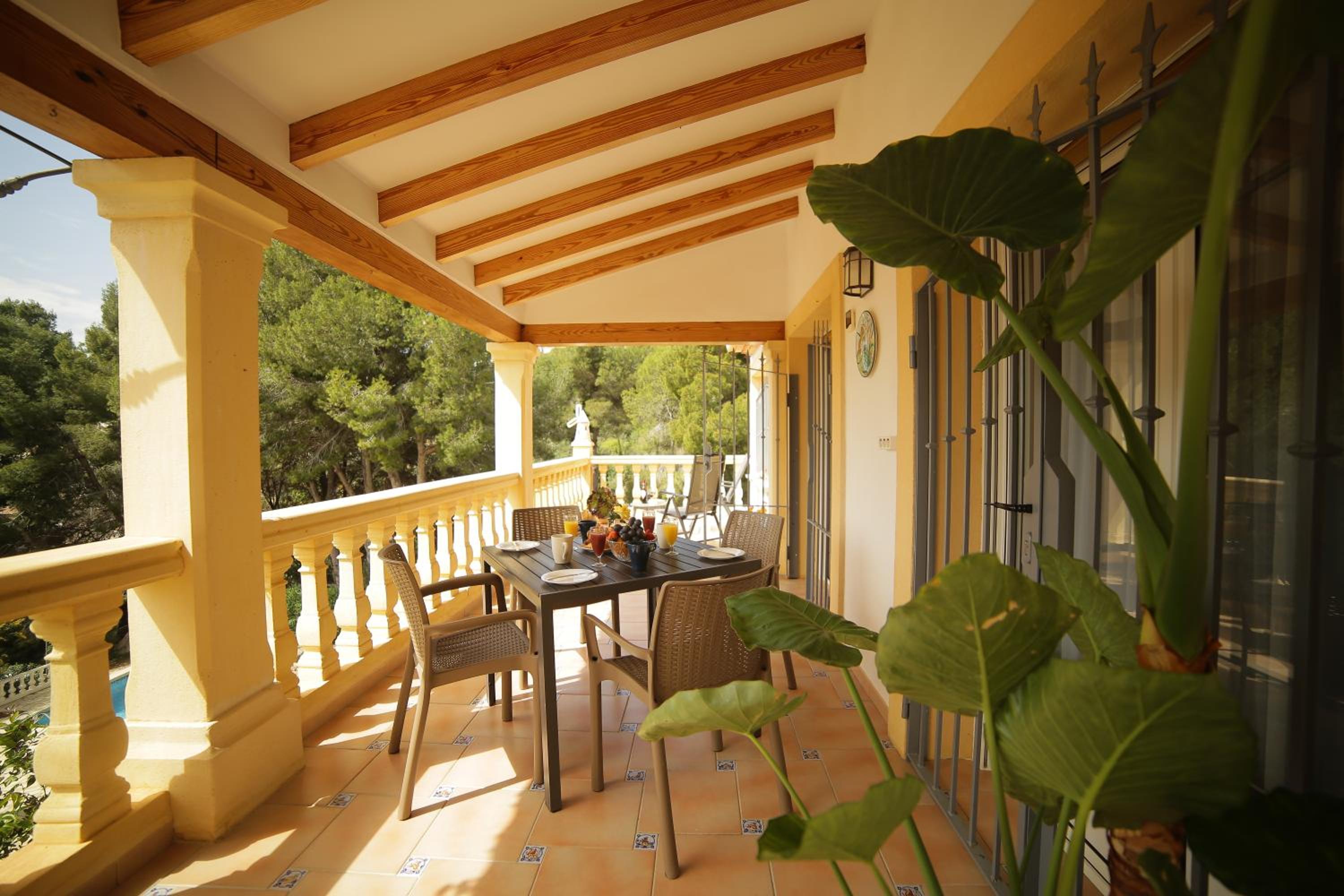 Villa photo 2