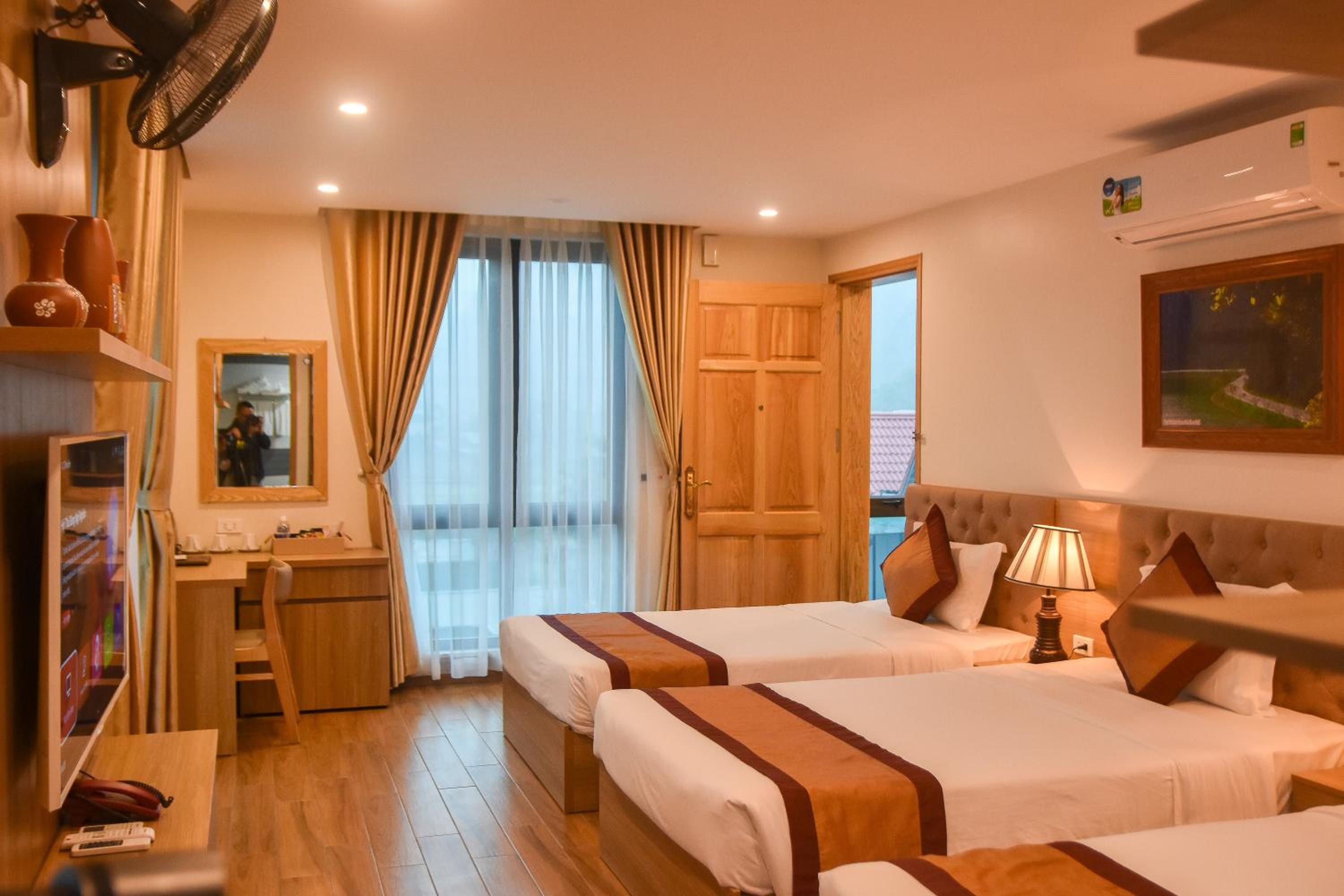Triple Room with Mountain View photo 2