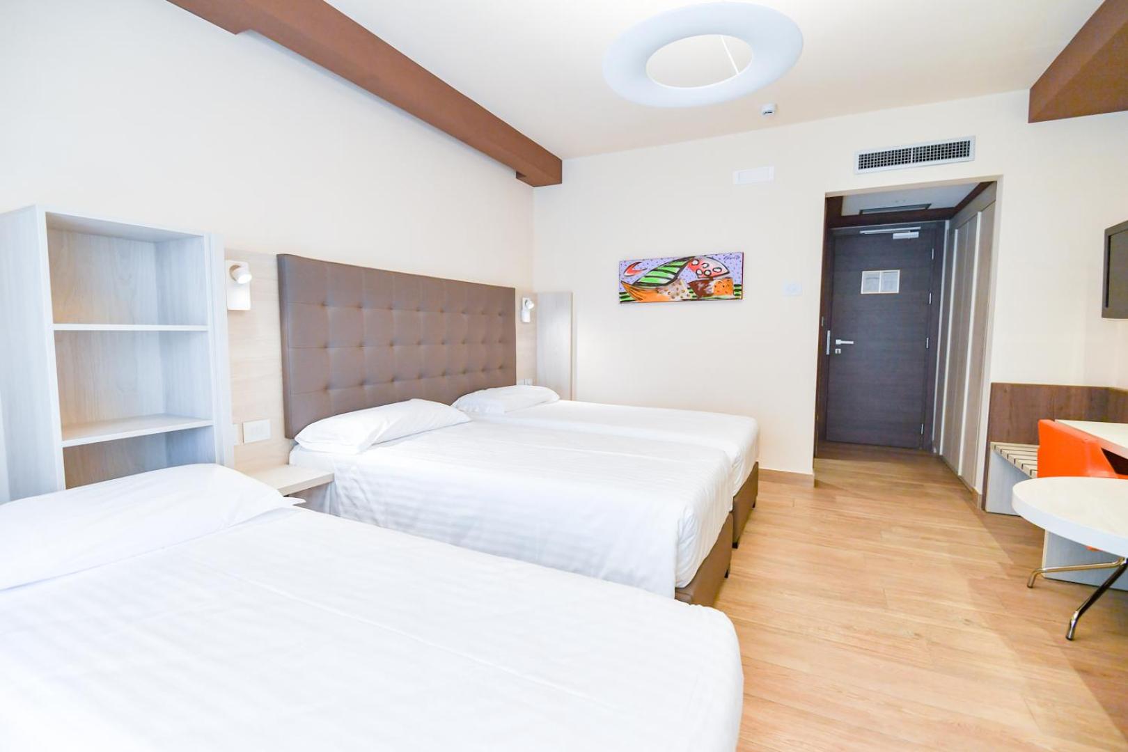 Triple Room - Photo 2