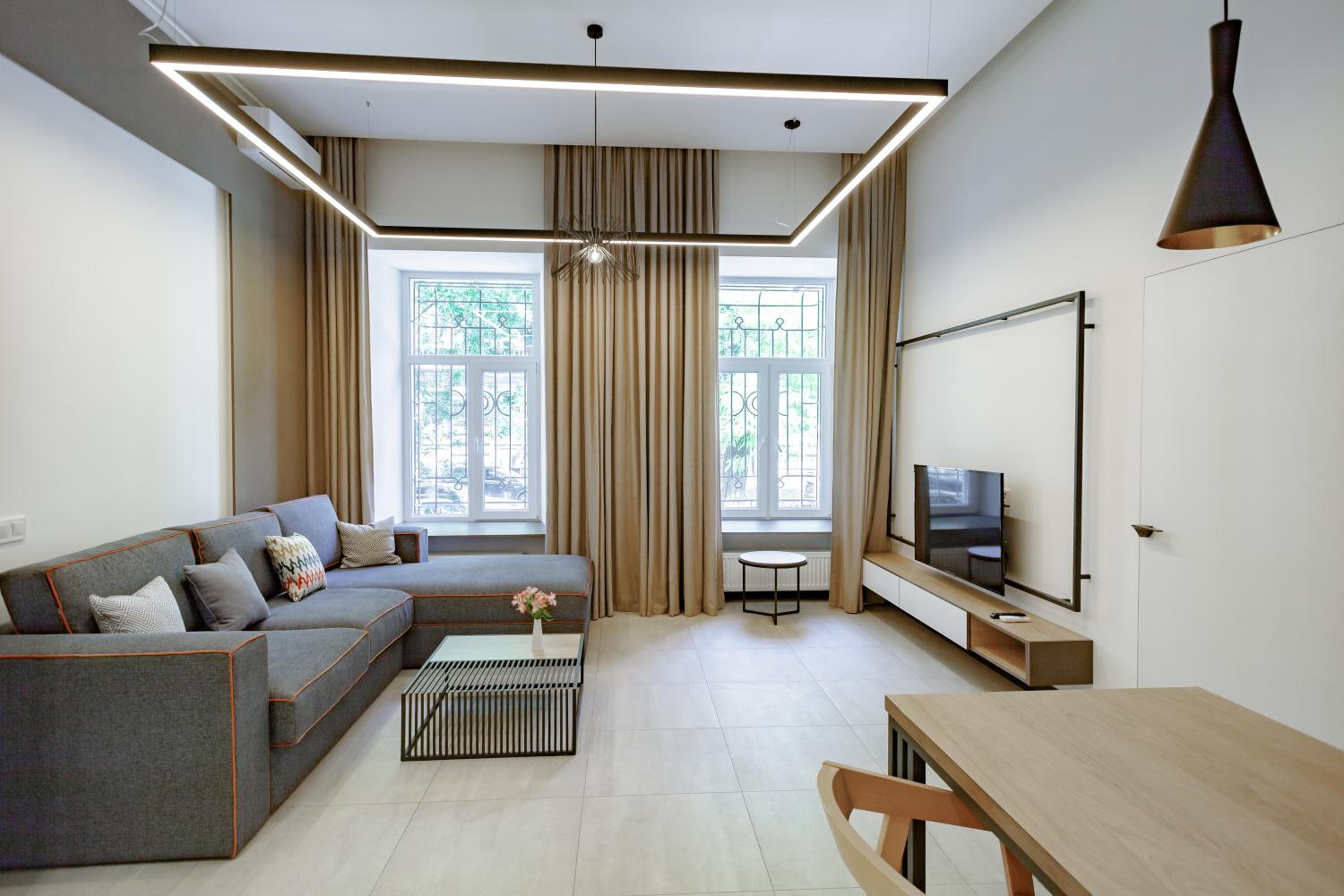 One-Bedroom Apartment