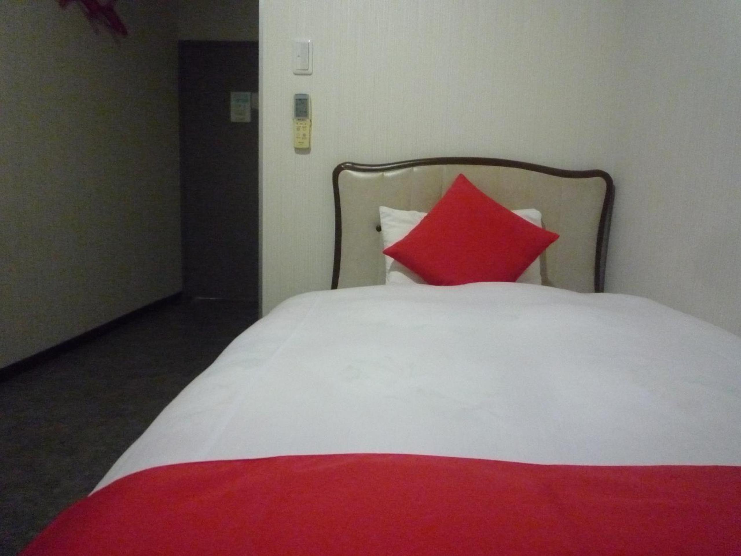 Single room smoking