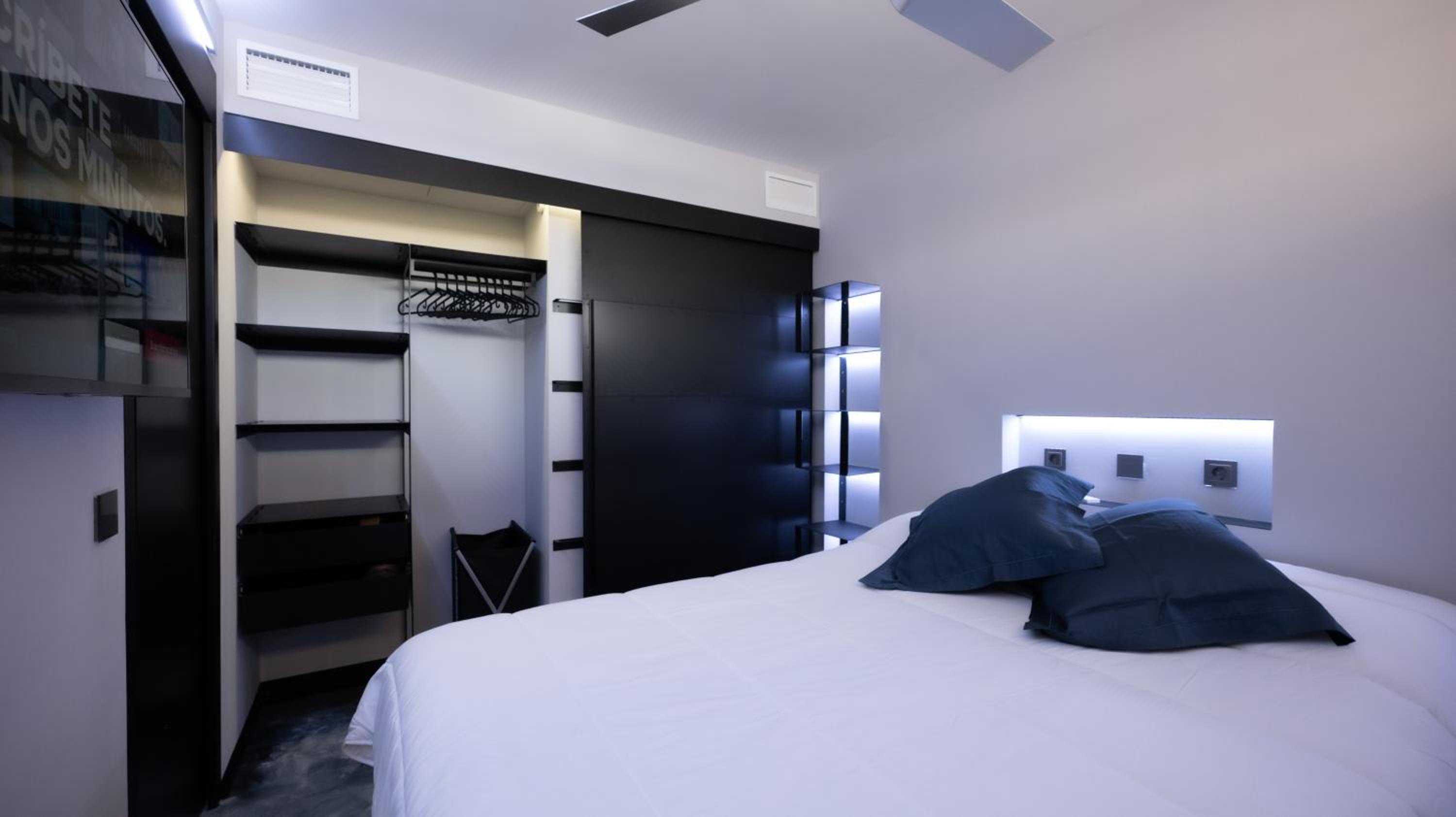 Superior Apartment - Photo 14